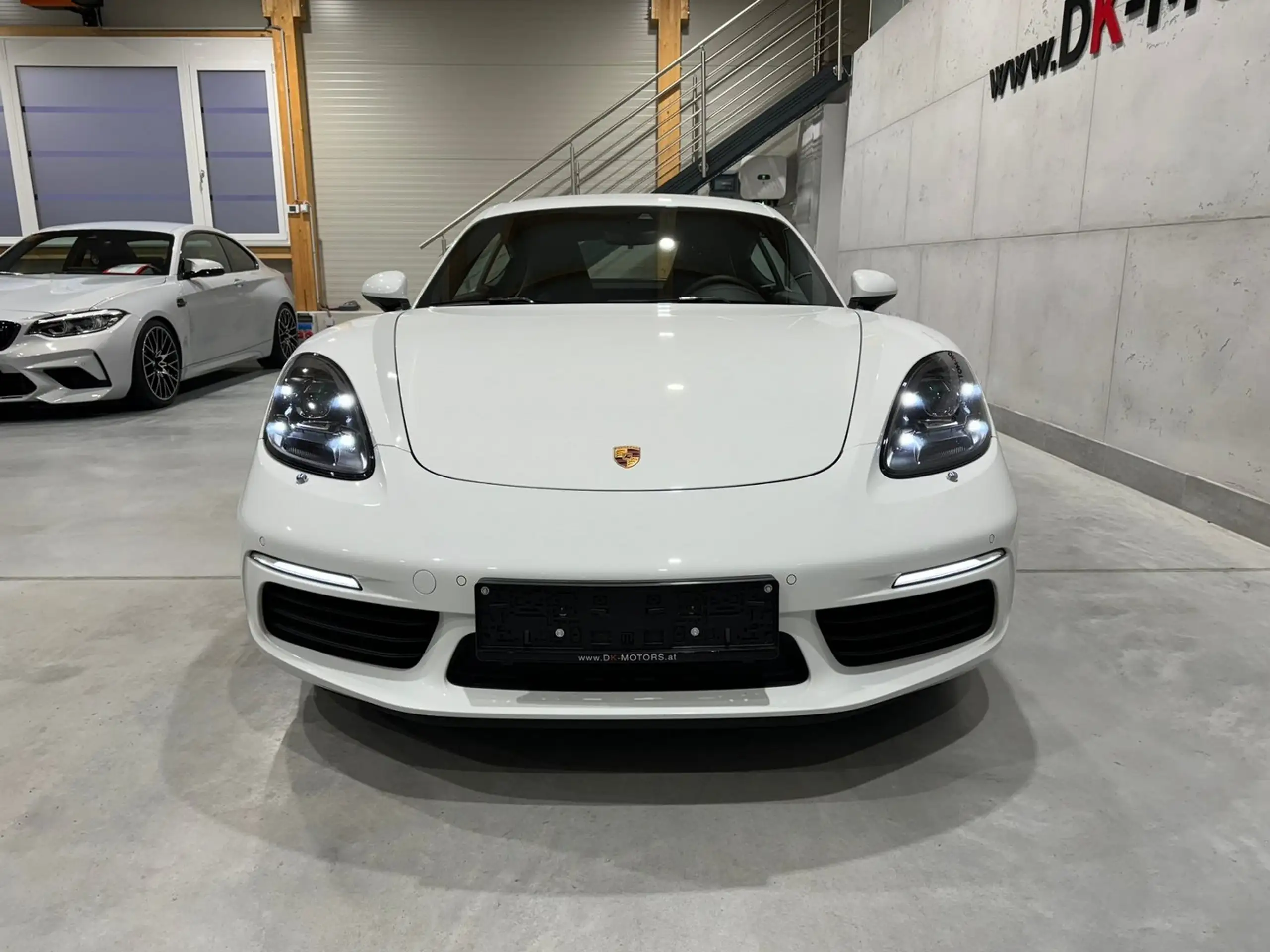 Porsche - Cayman