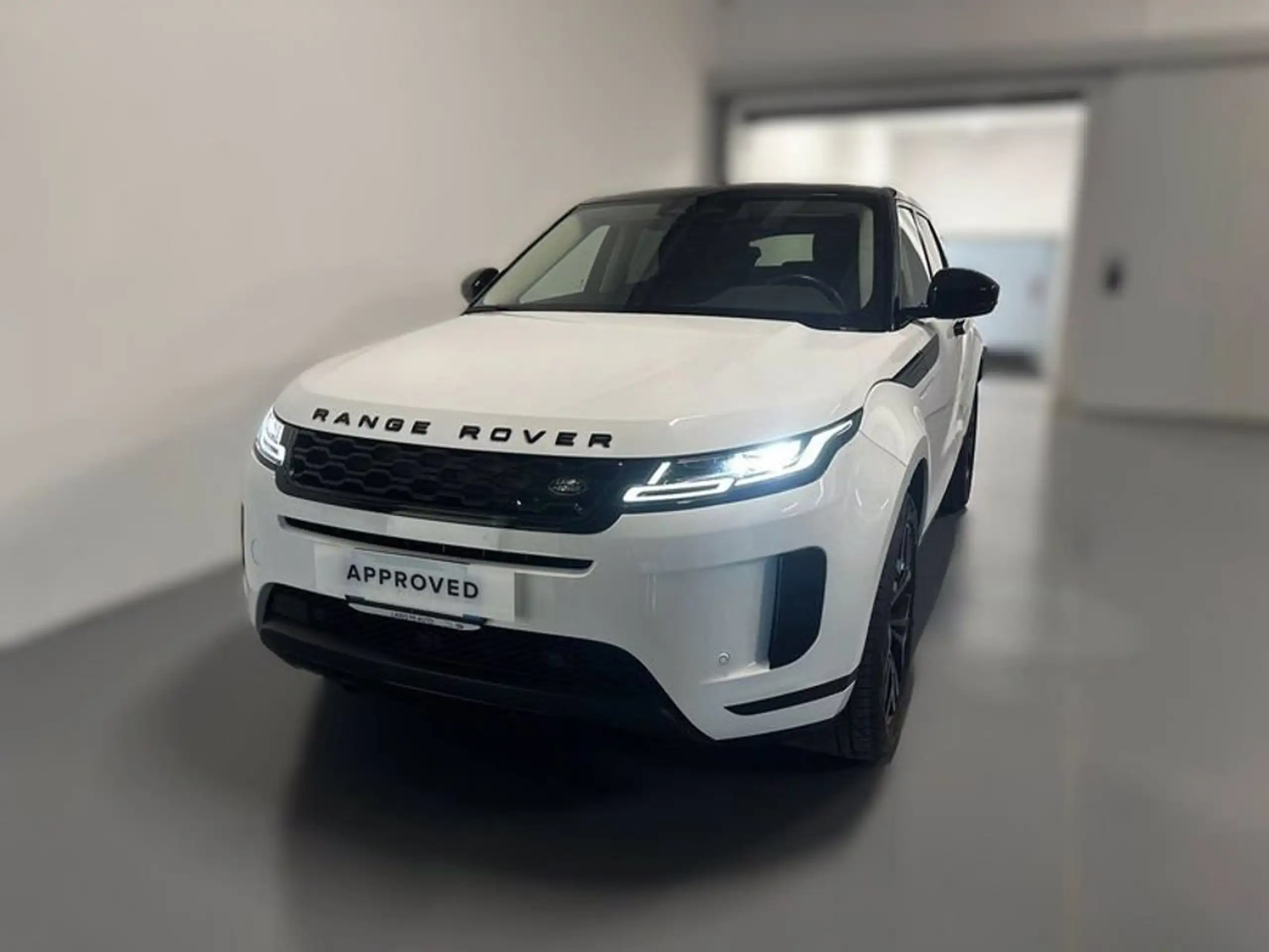 Land Rover - Range Rover Evoque