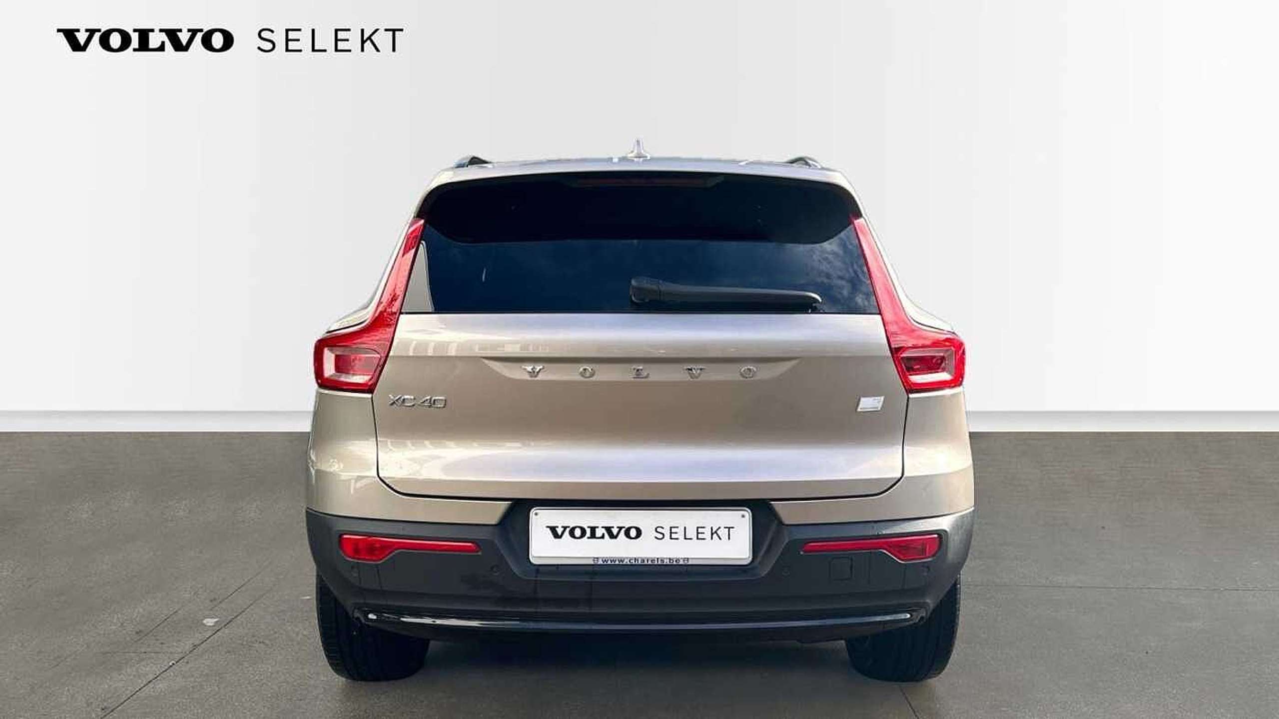 Volvo - XC40