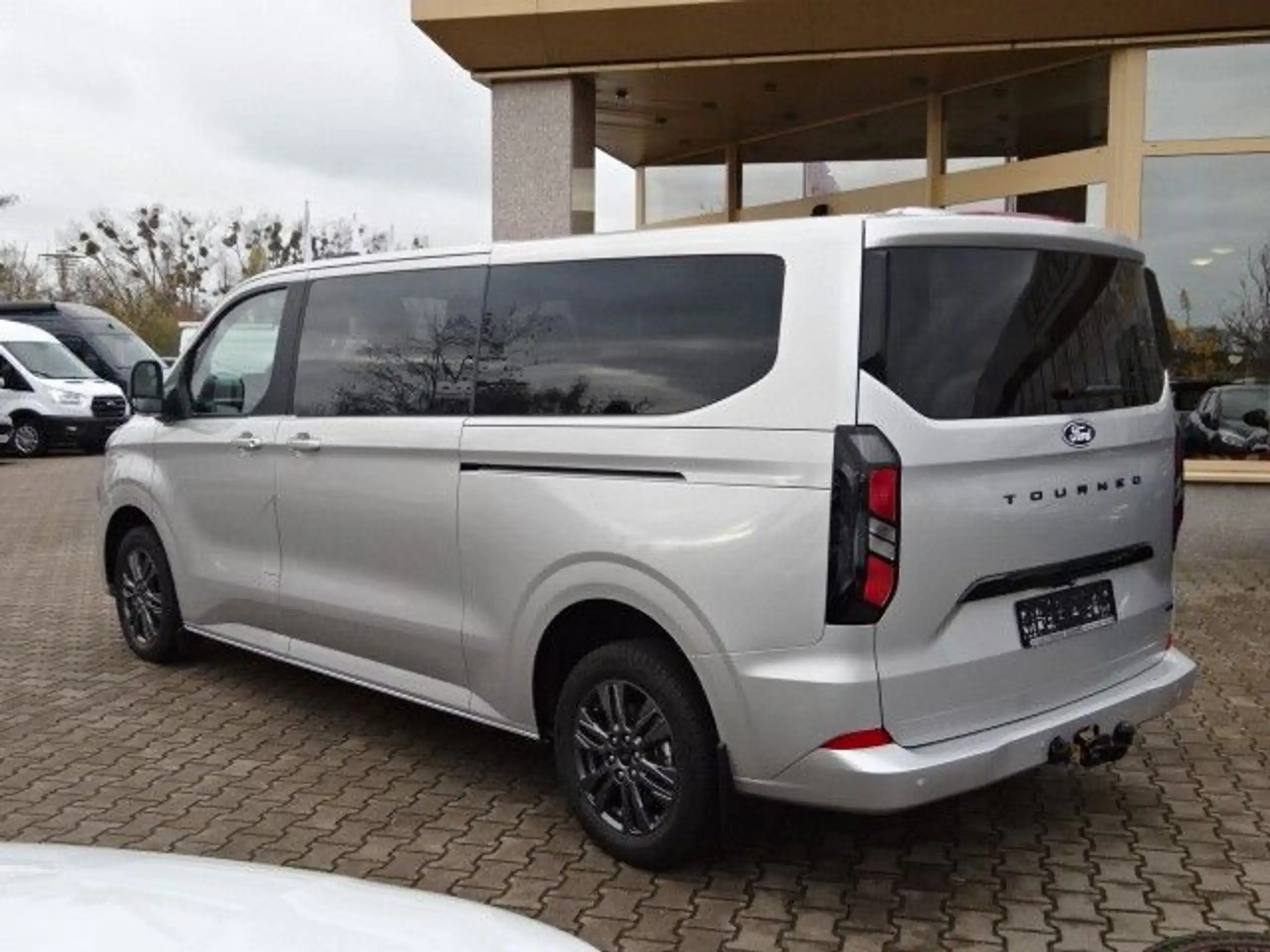 Ford - Tourneo Custom