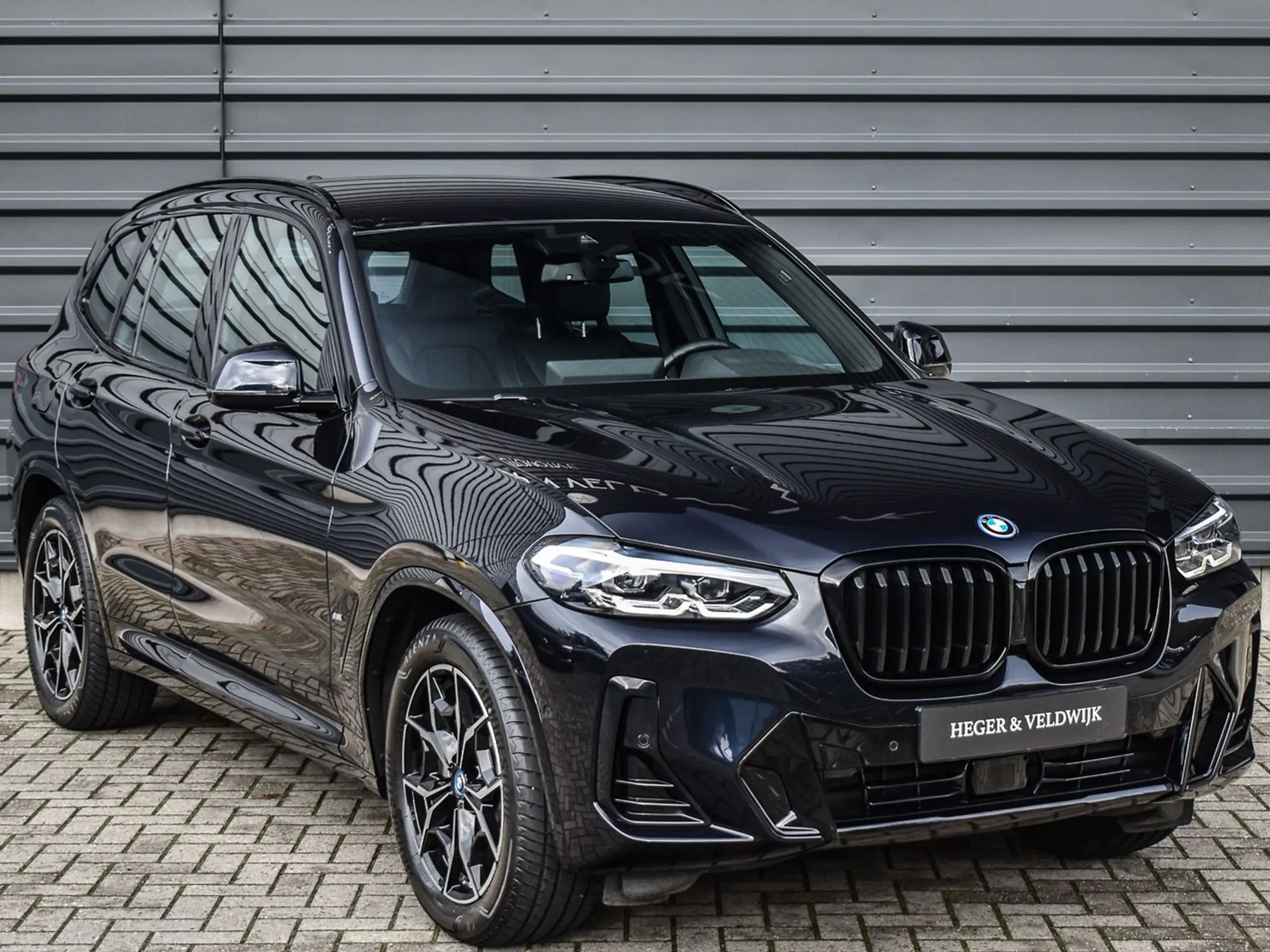 BMW - X3