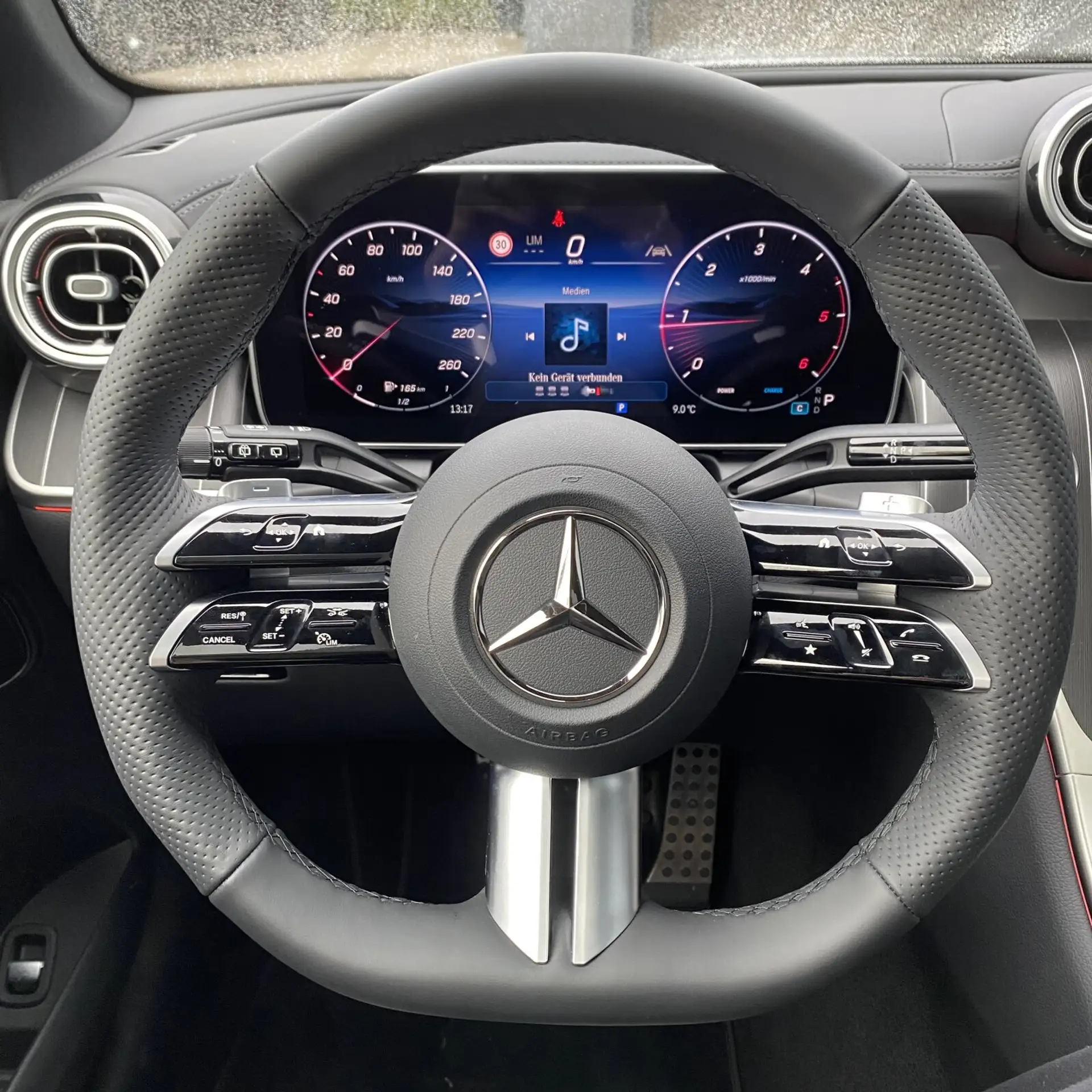 Mercedes-Benz - GLC 220