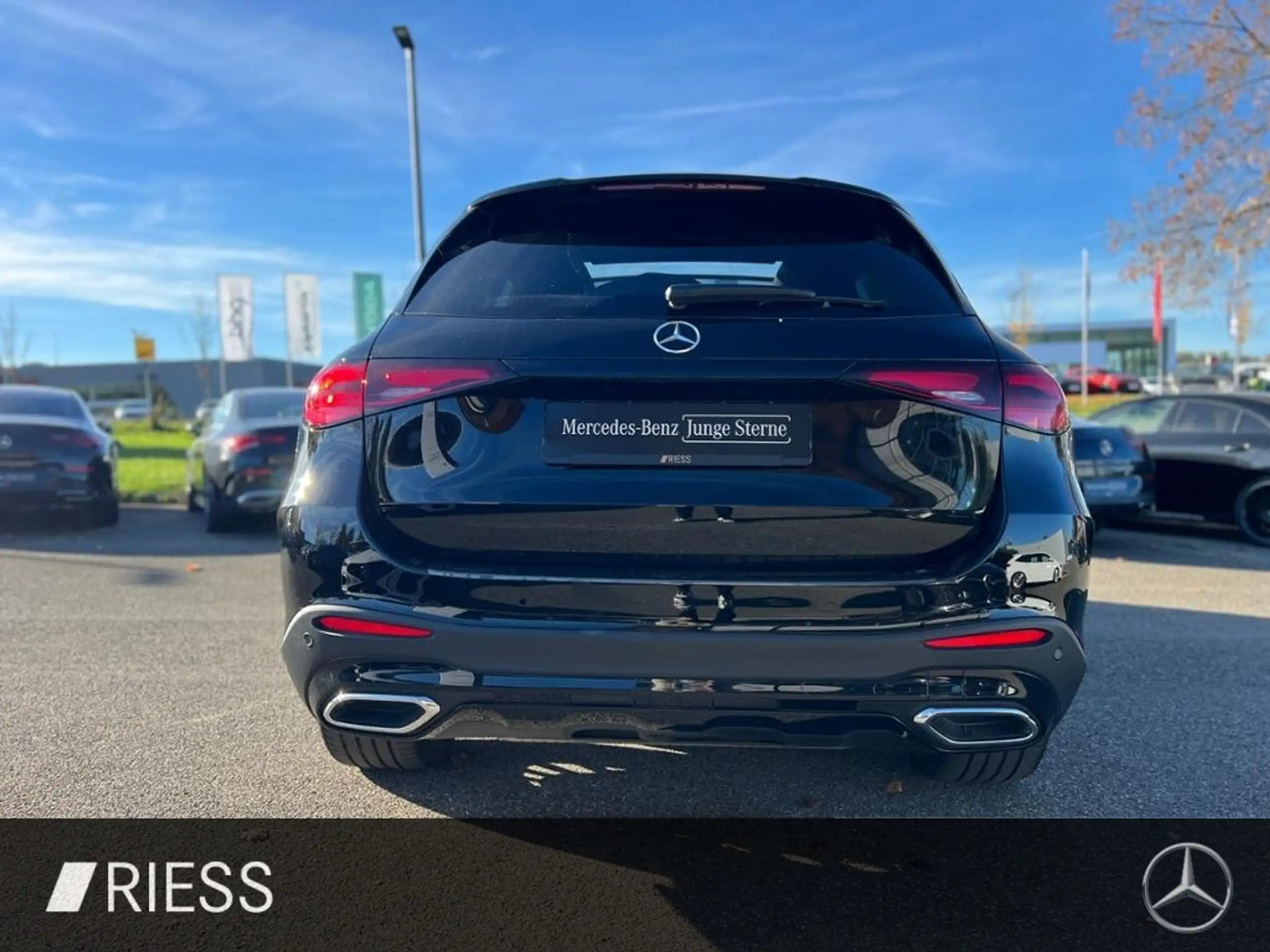 Mercedes-Benz - GLC 300