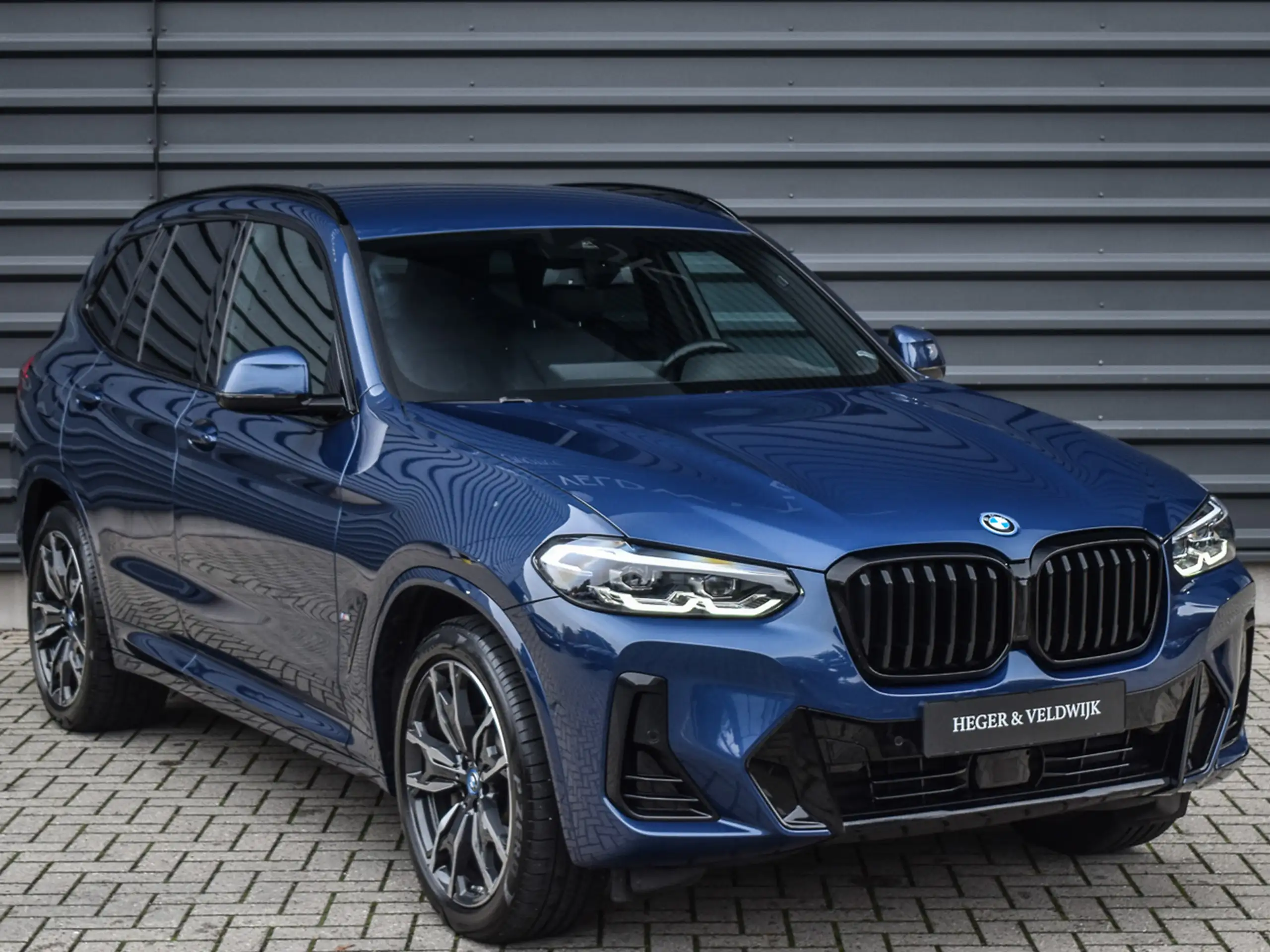 BMW - X3