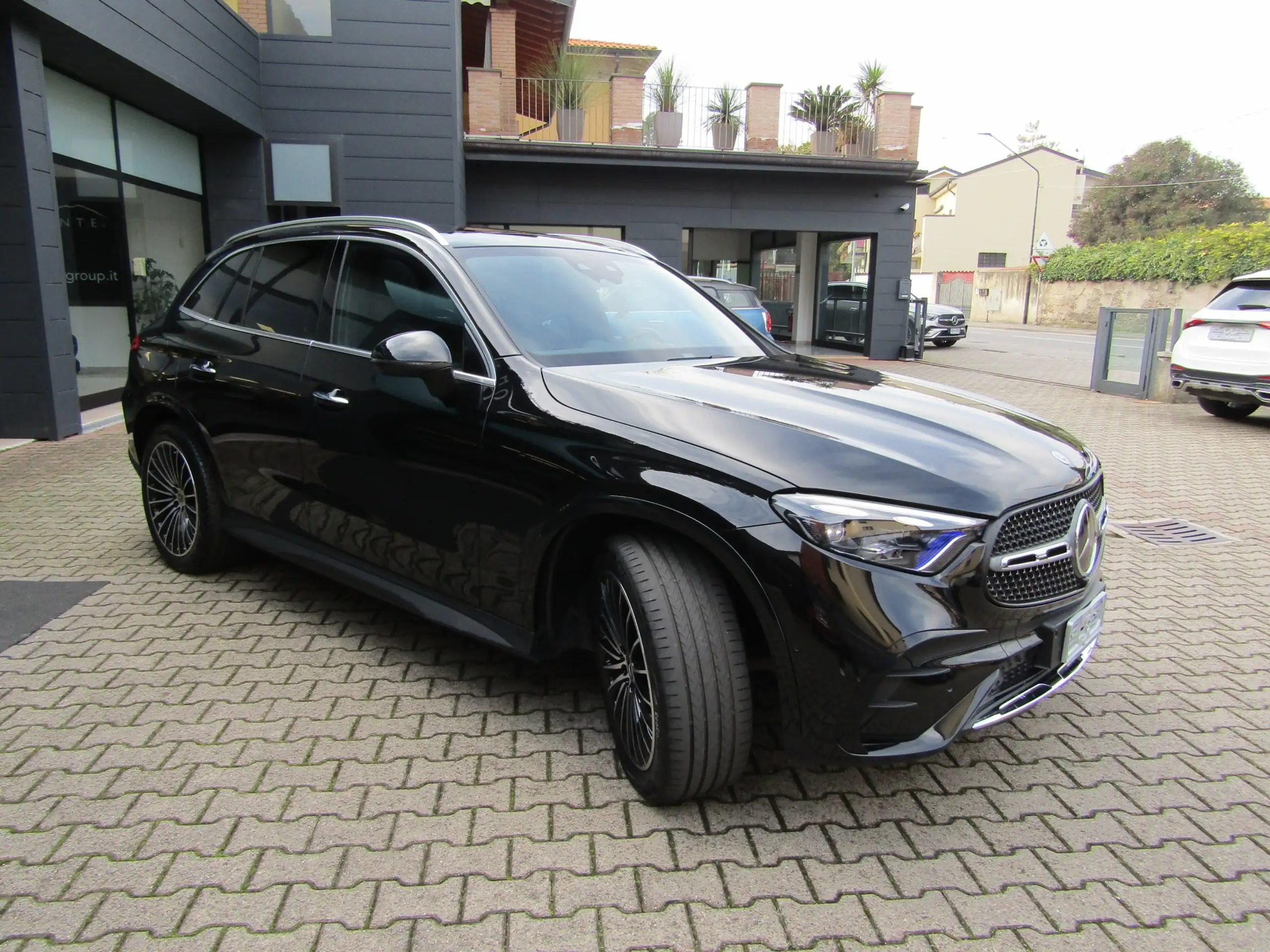 Mercedes-Benz - GLC 220