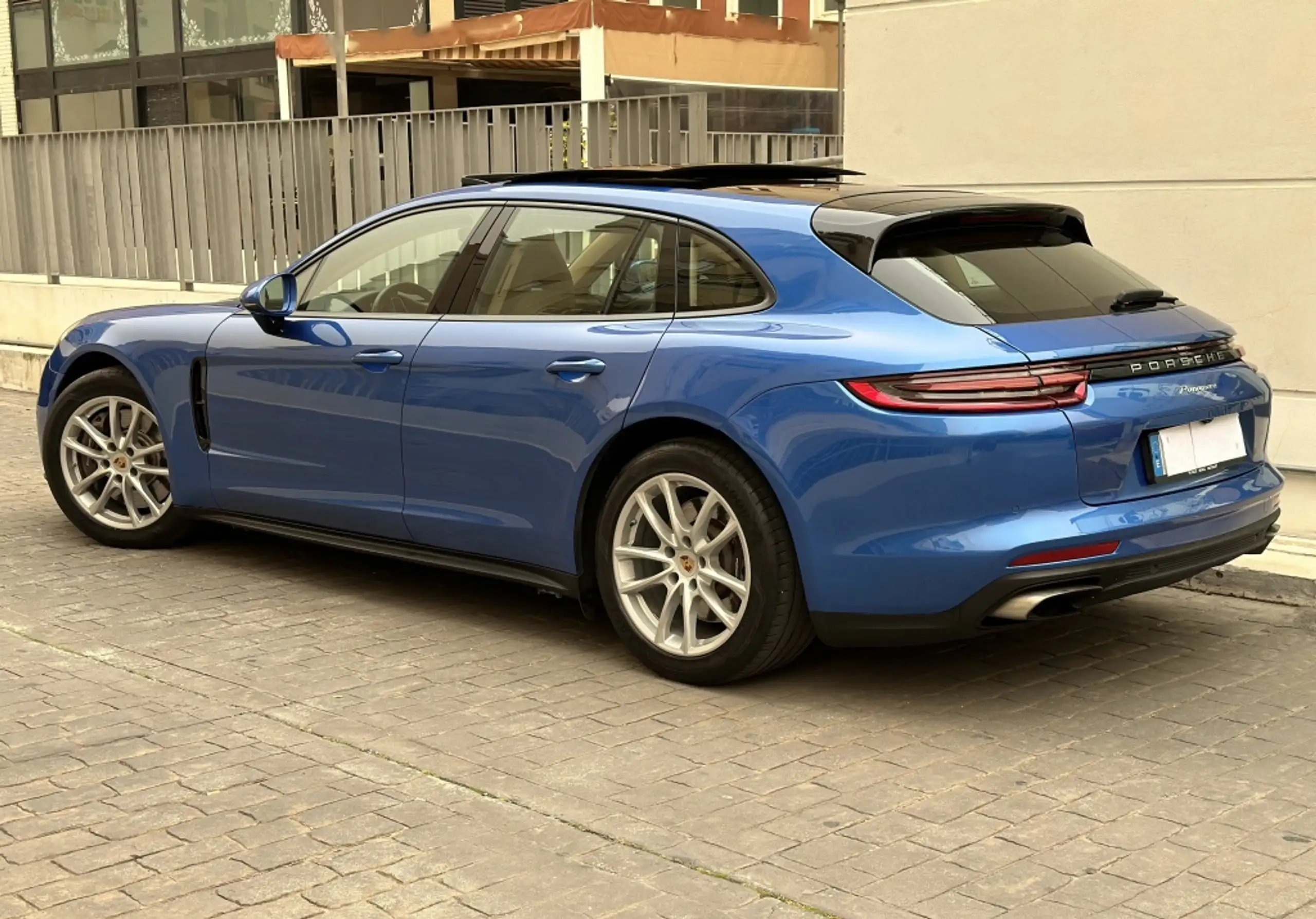 Porsche - Panamera