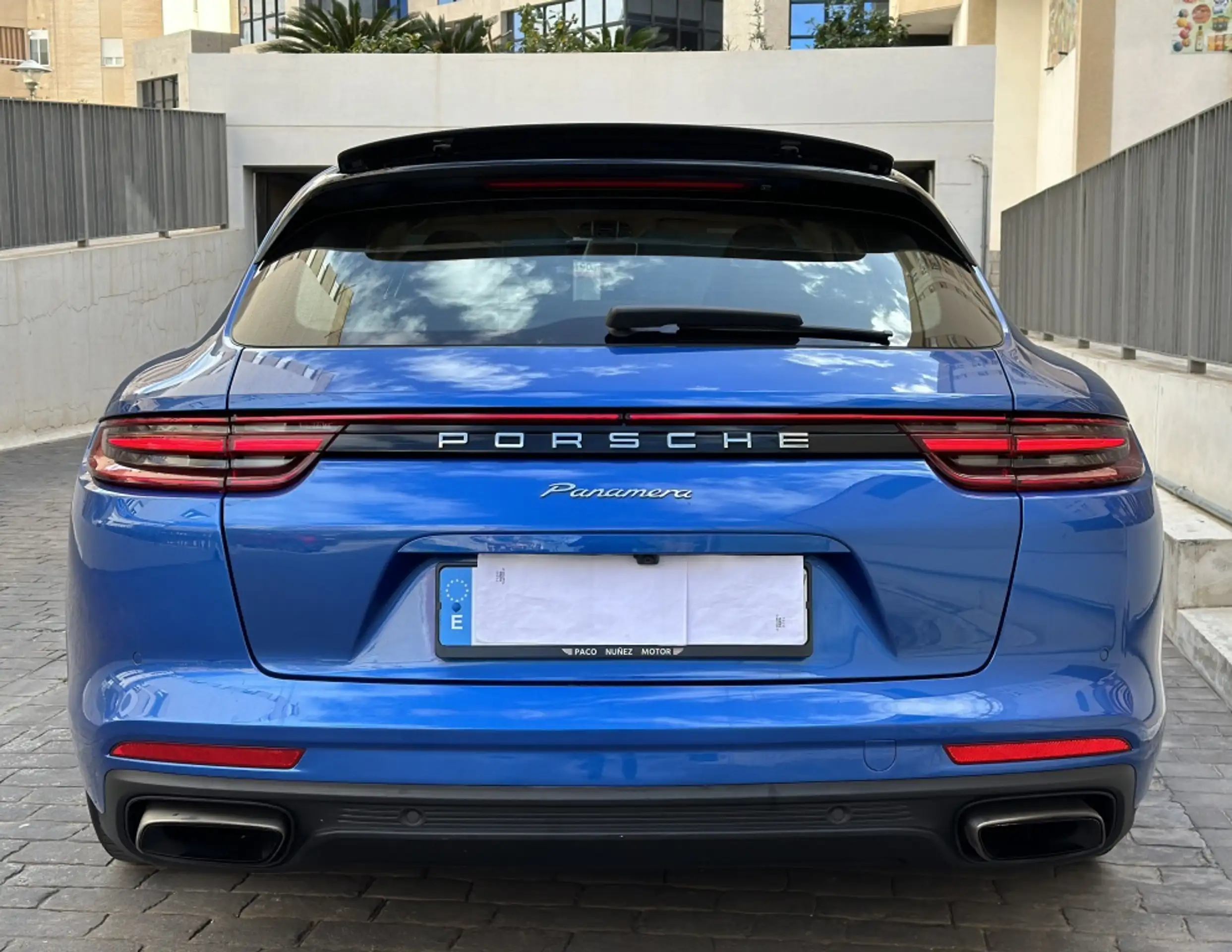 Porsche - Panamera