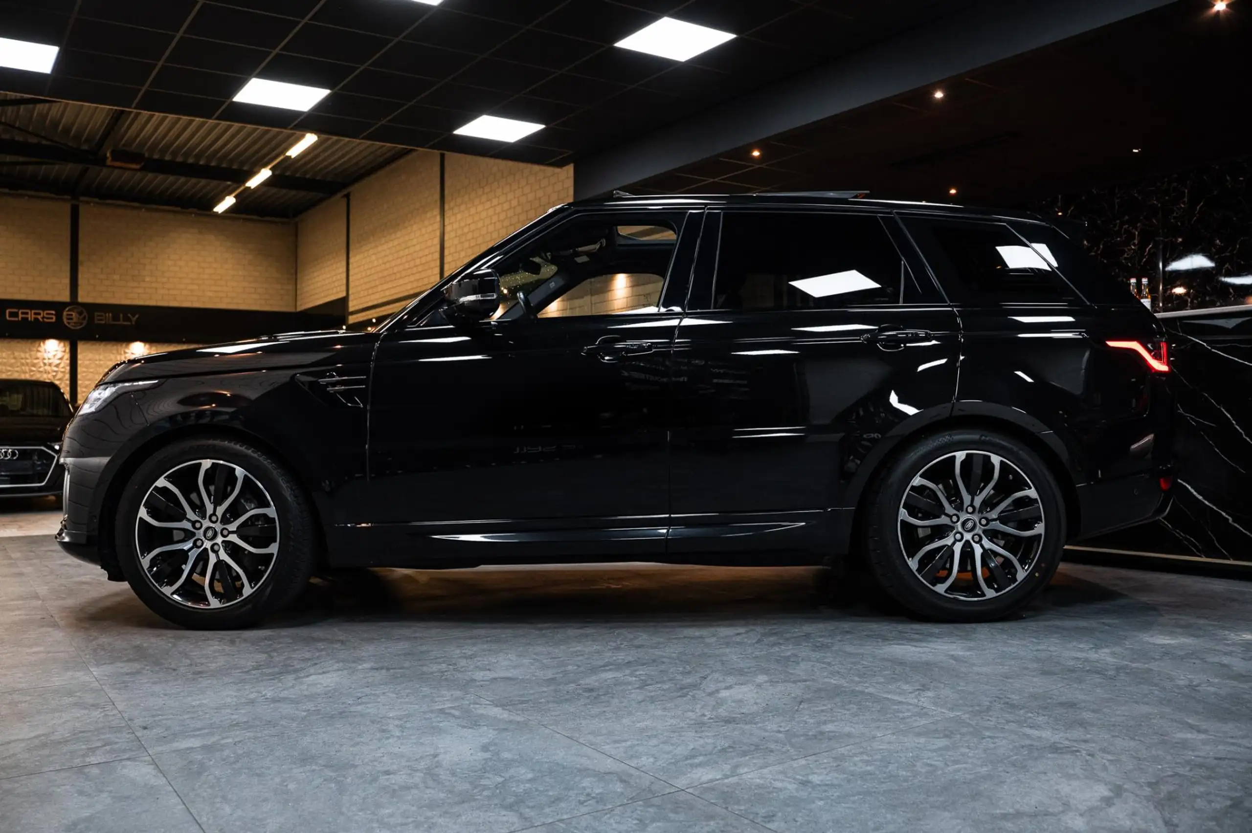 Land Rover - Range Rover Sport