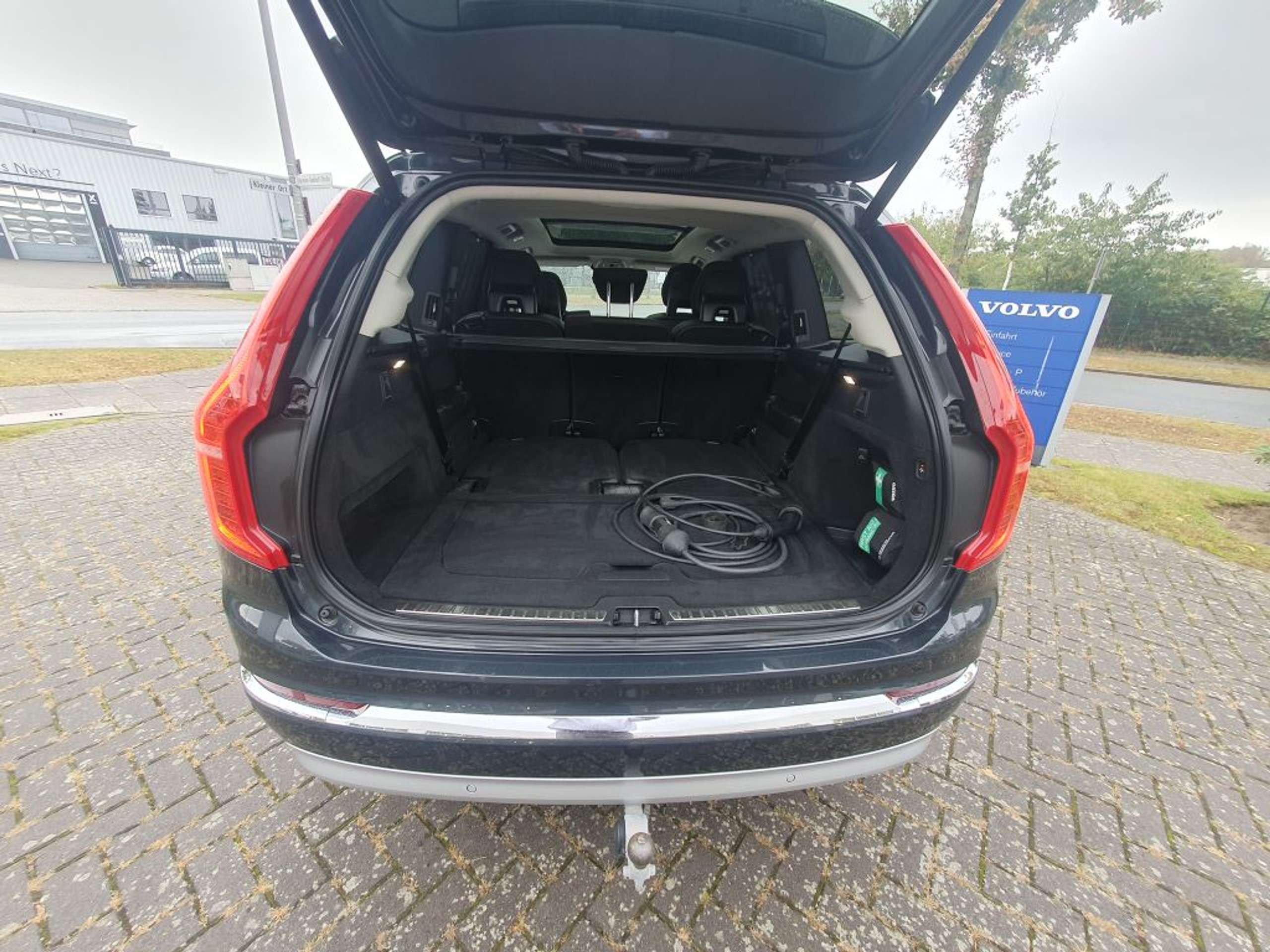 Volvo - XC90