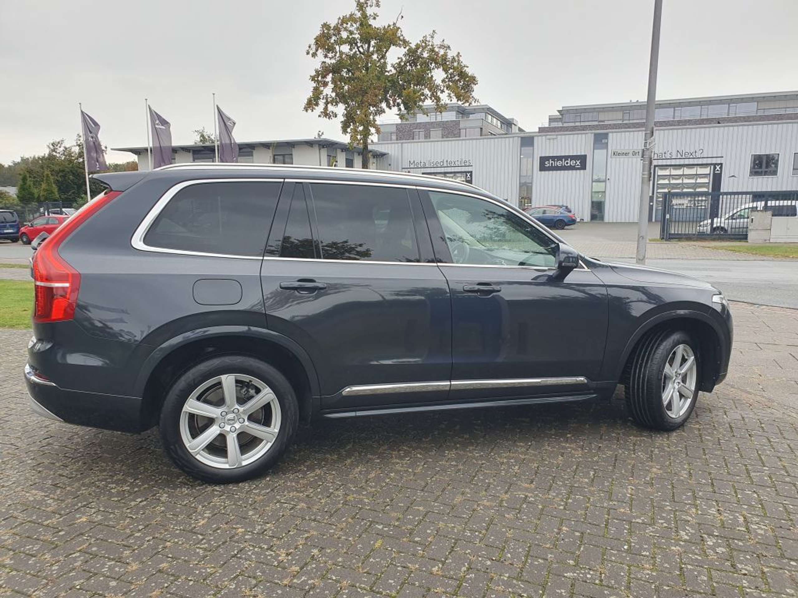 Volvo - XC90