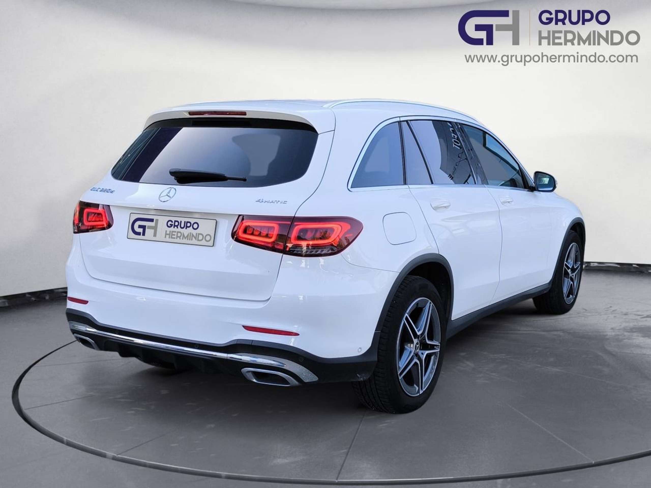 Mercedes-Benz - GLC 220