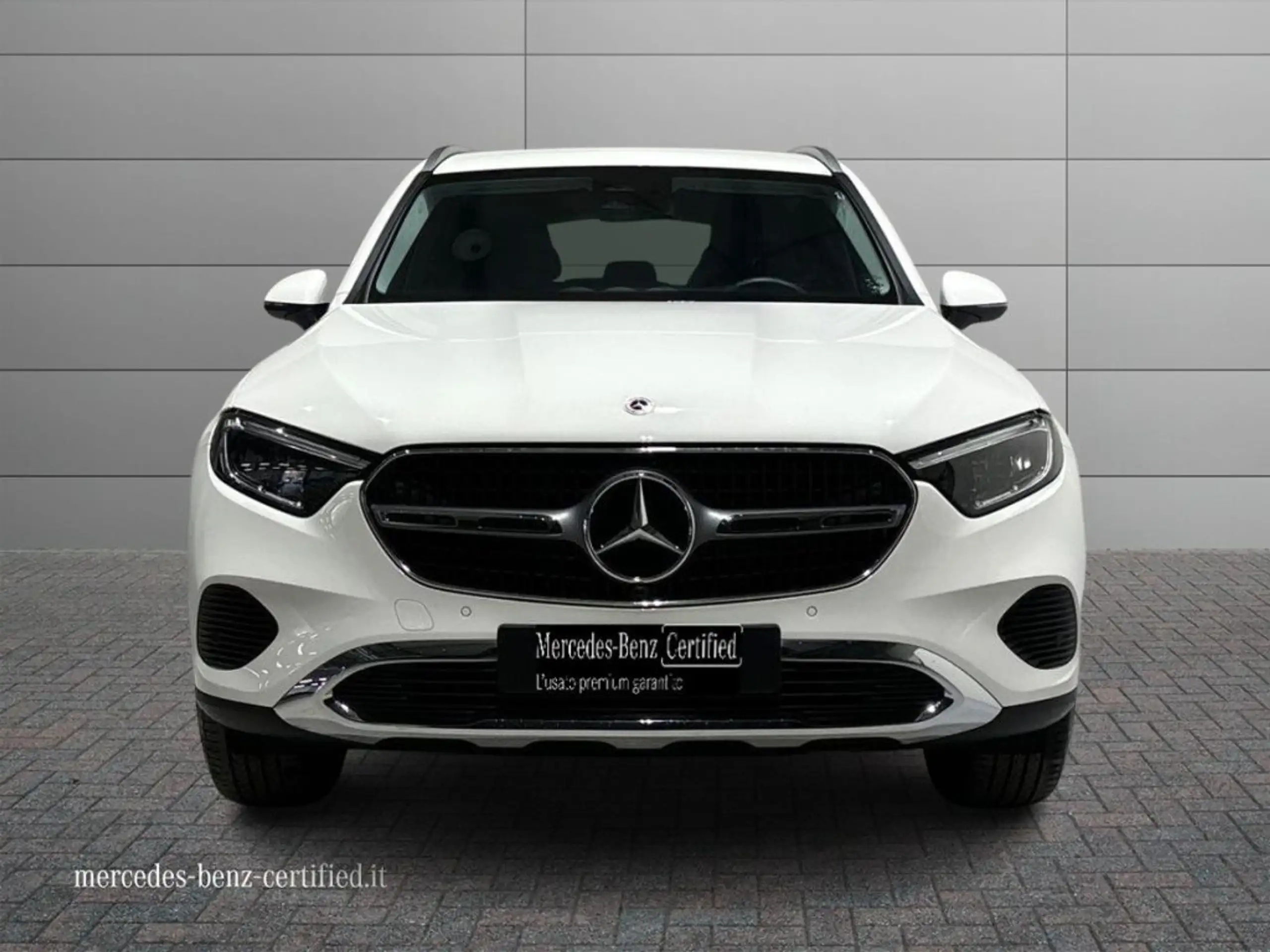 Mercedes-Benz - GLC 220