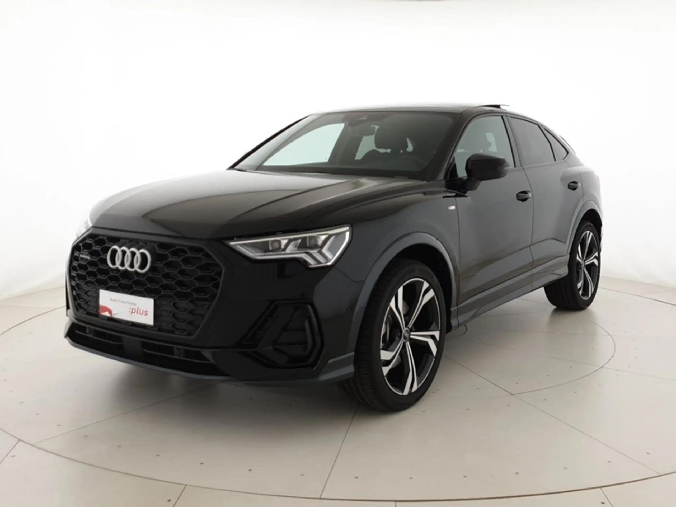 Audi - Q3