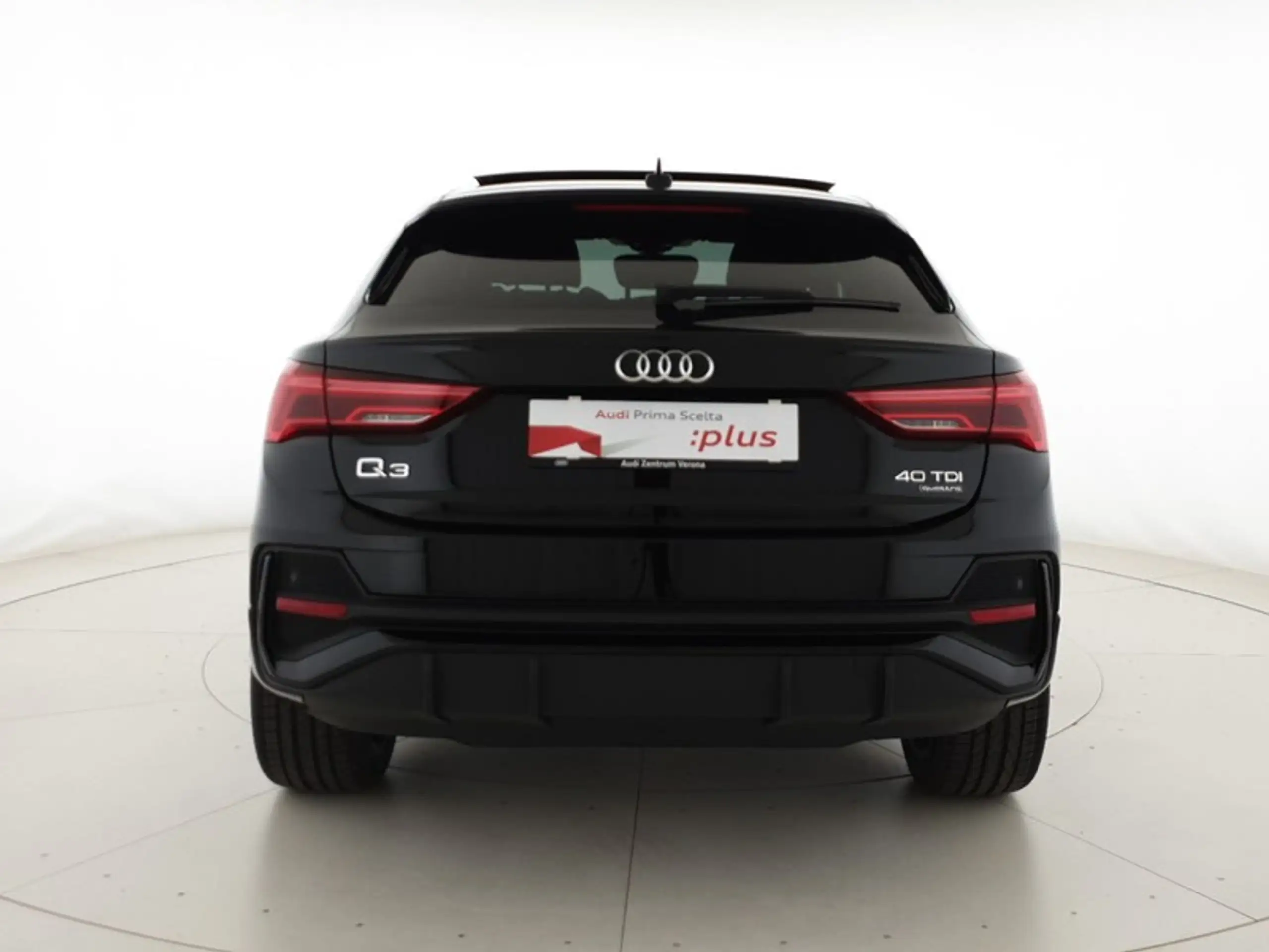 Audi - Q3