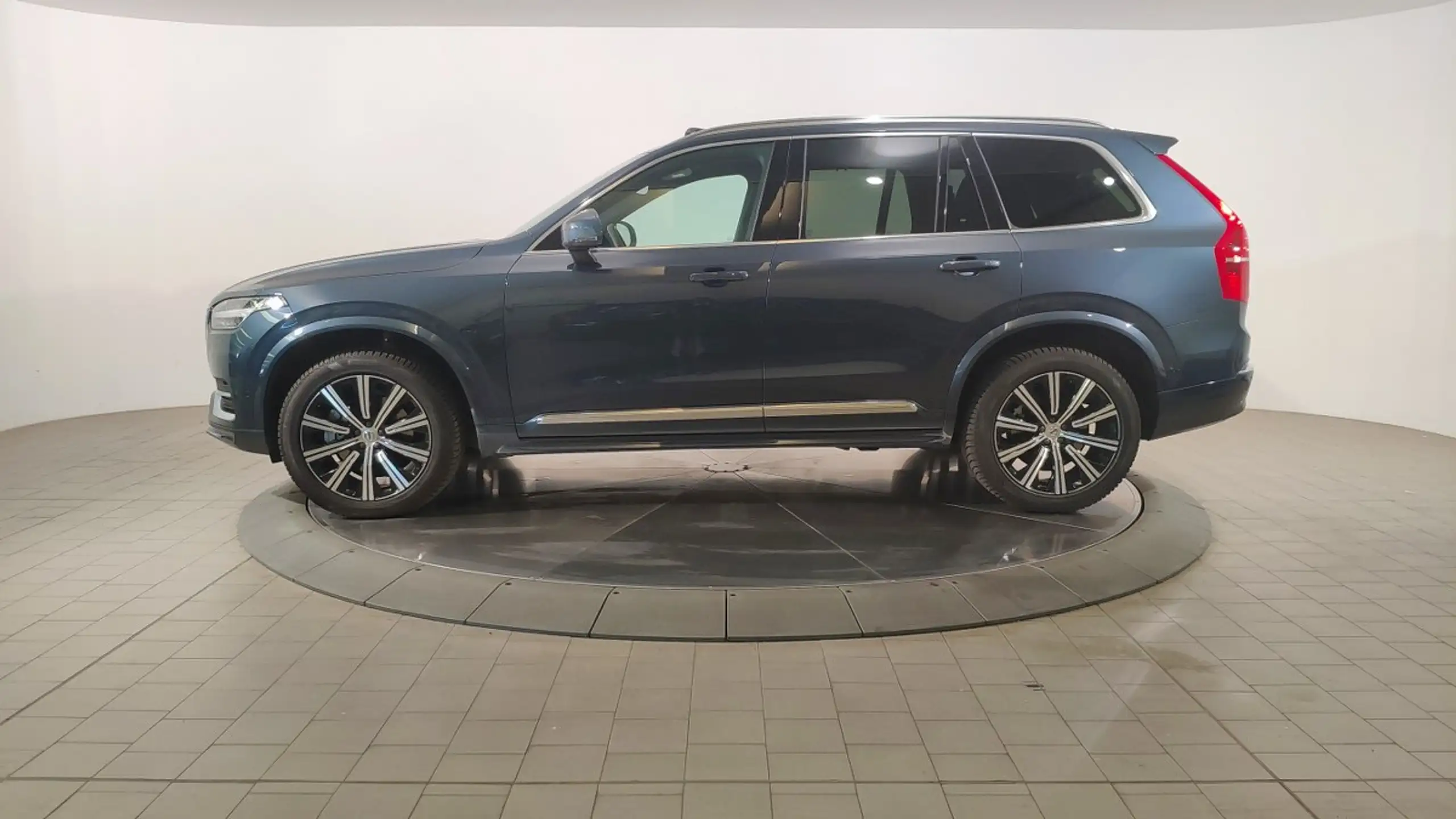 Volvo - XC90