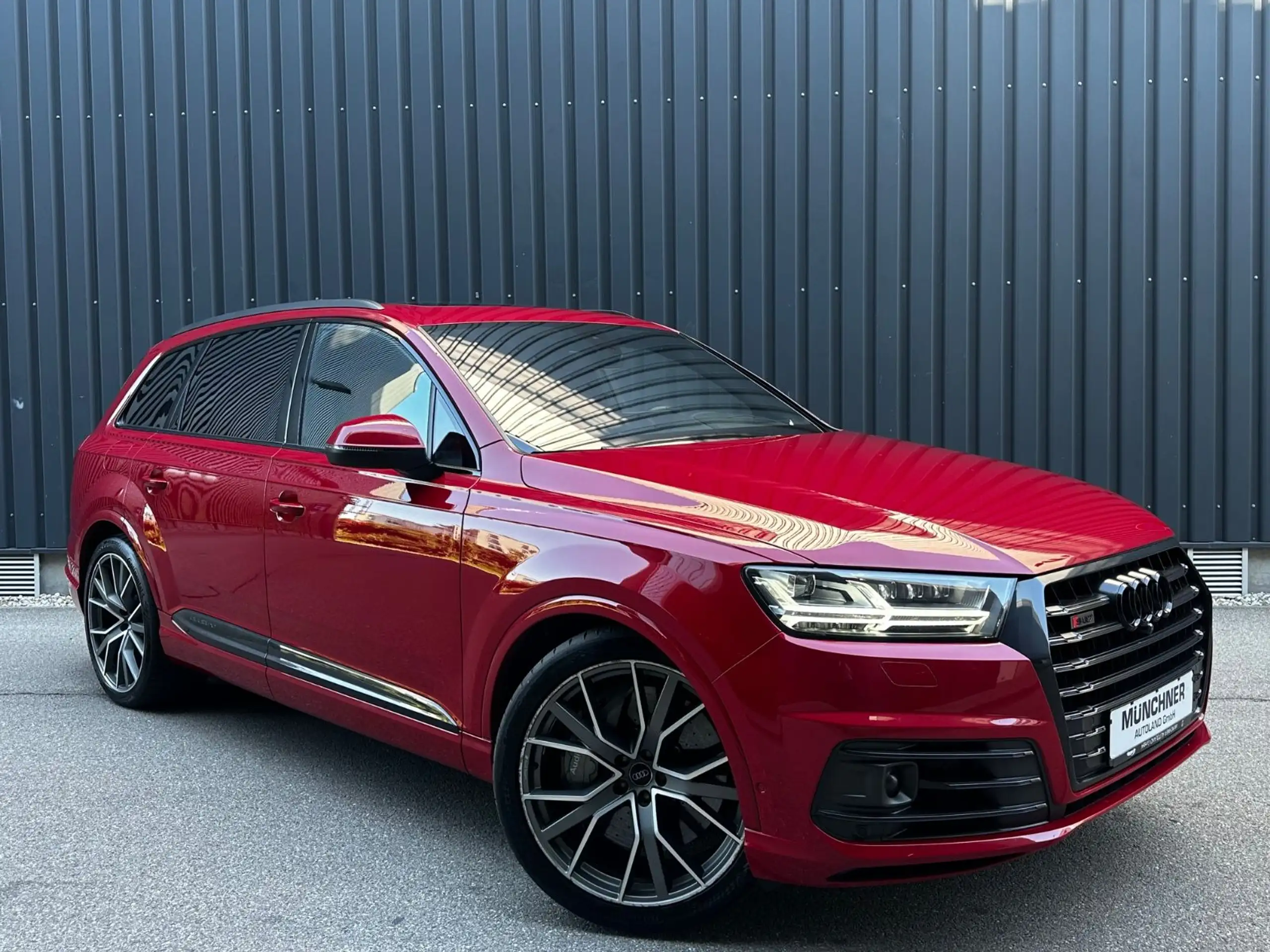 Audi - SQ7