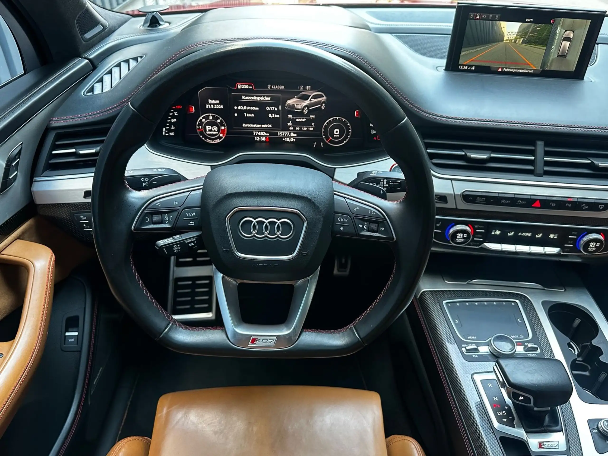 Audi - SQ7