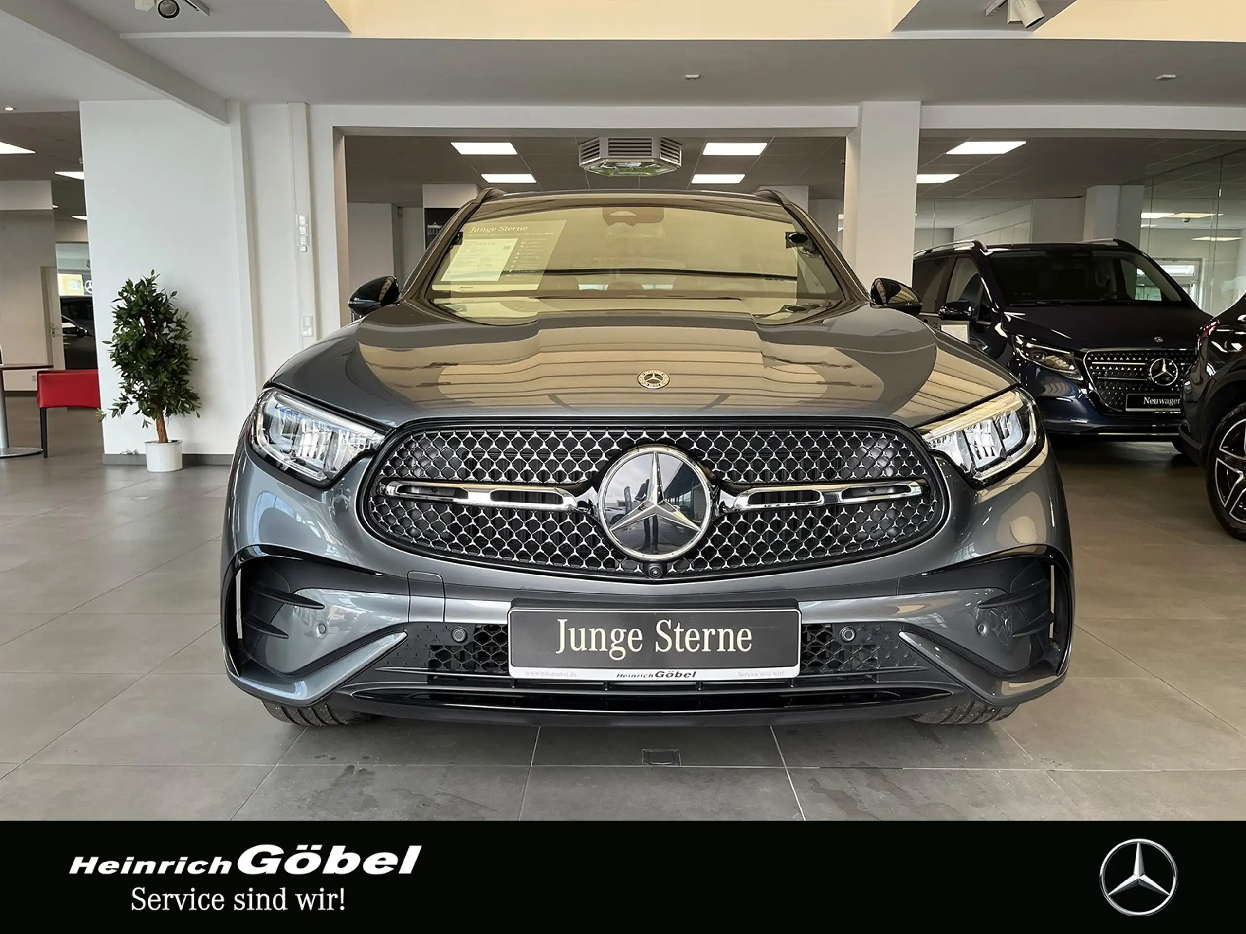 Mercedes-Benz - GLC 220