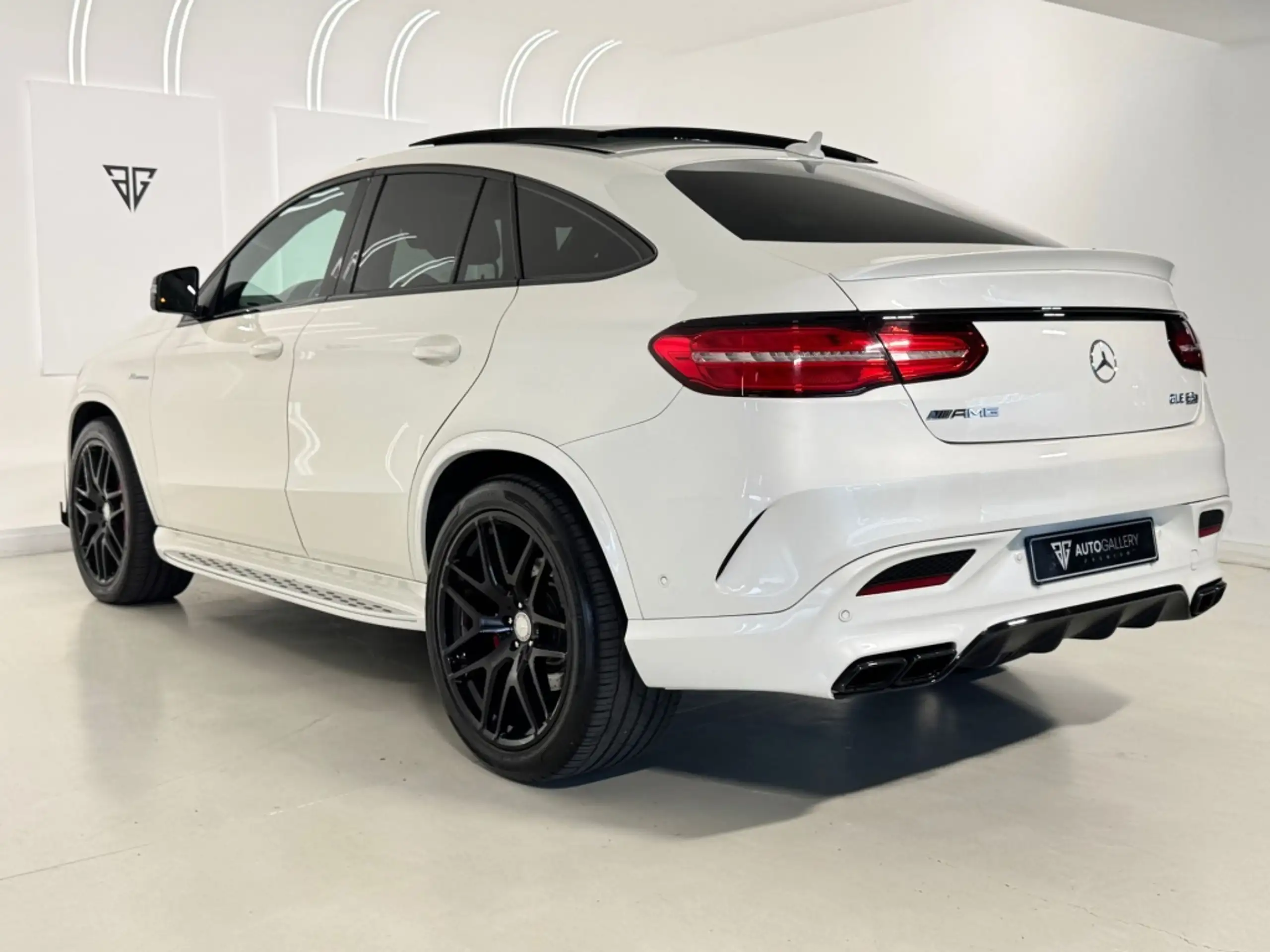 Mercedes-Benz - GLE 63 AMG