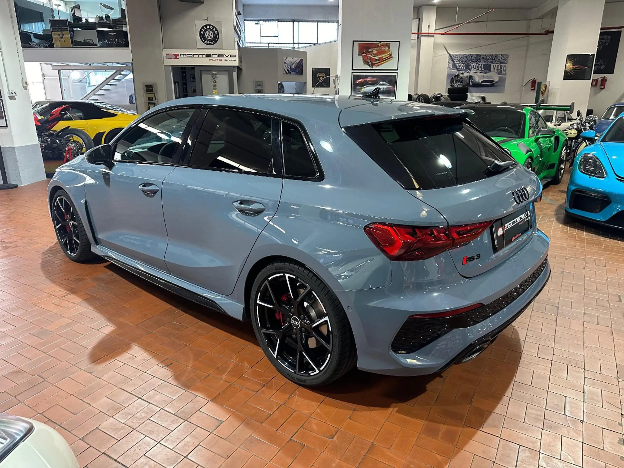 Audi - RS3