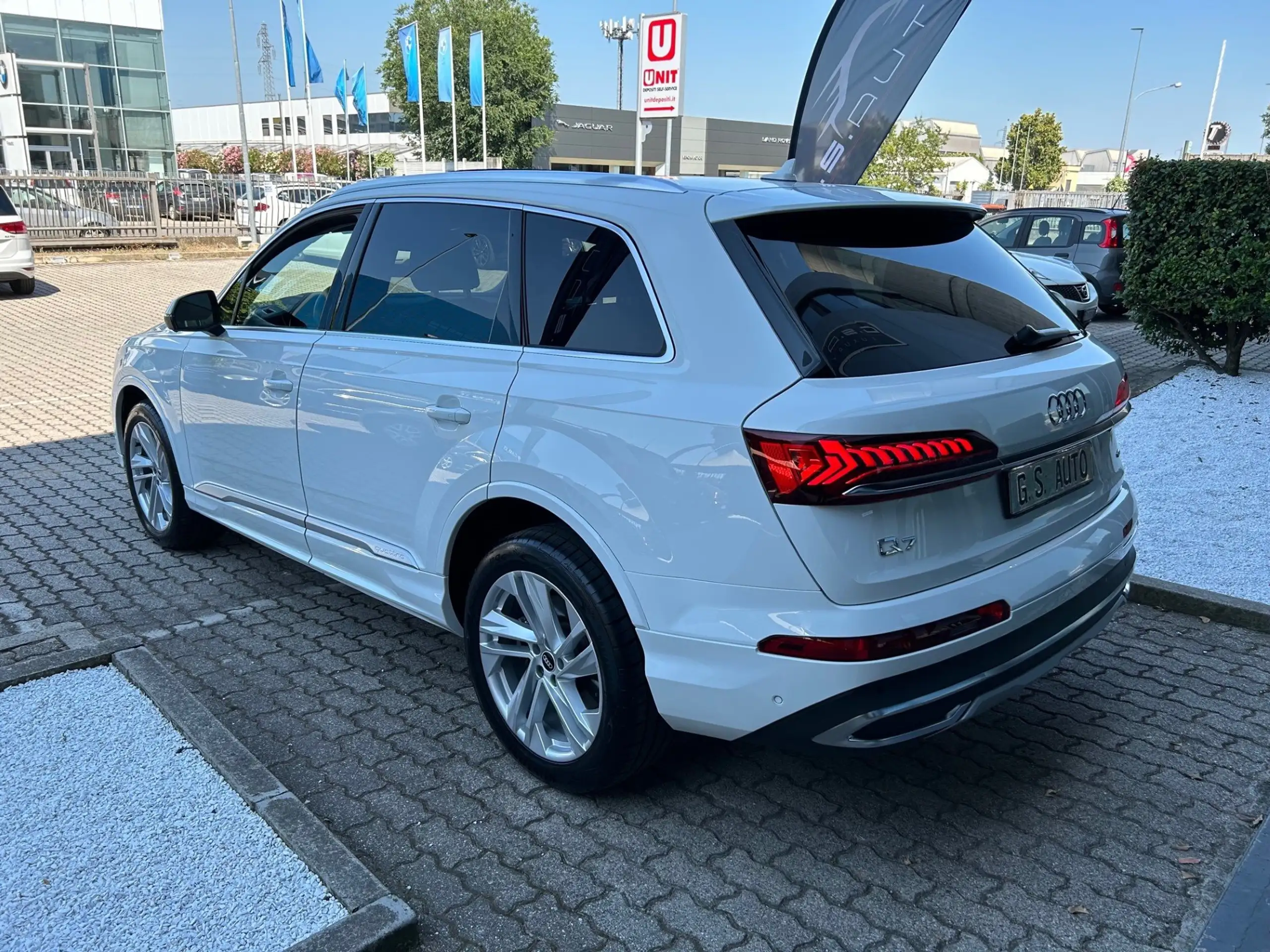 Audi - Q7