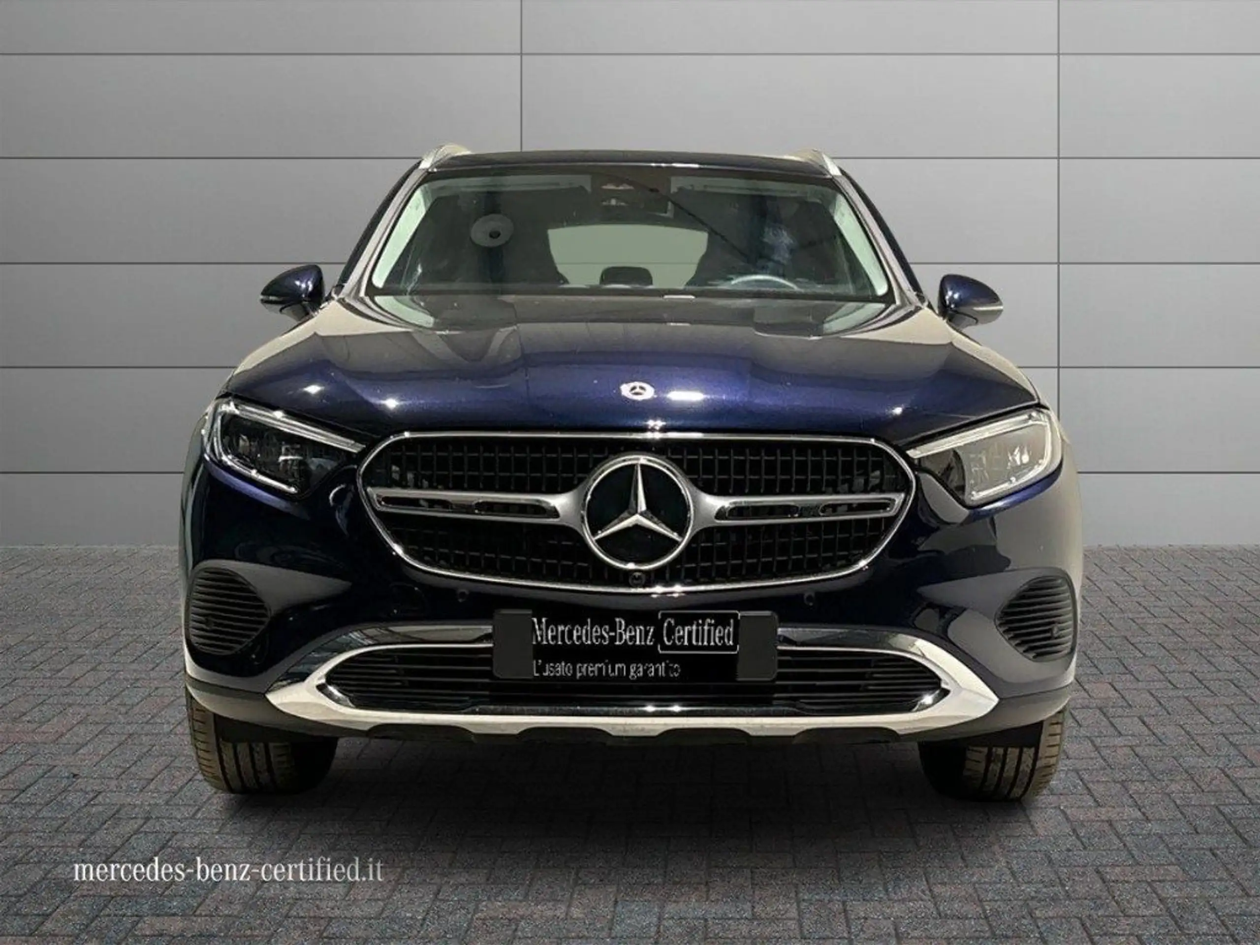 Mercedes-Benz - GLC 220