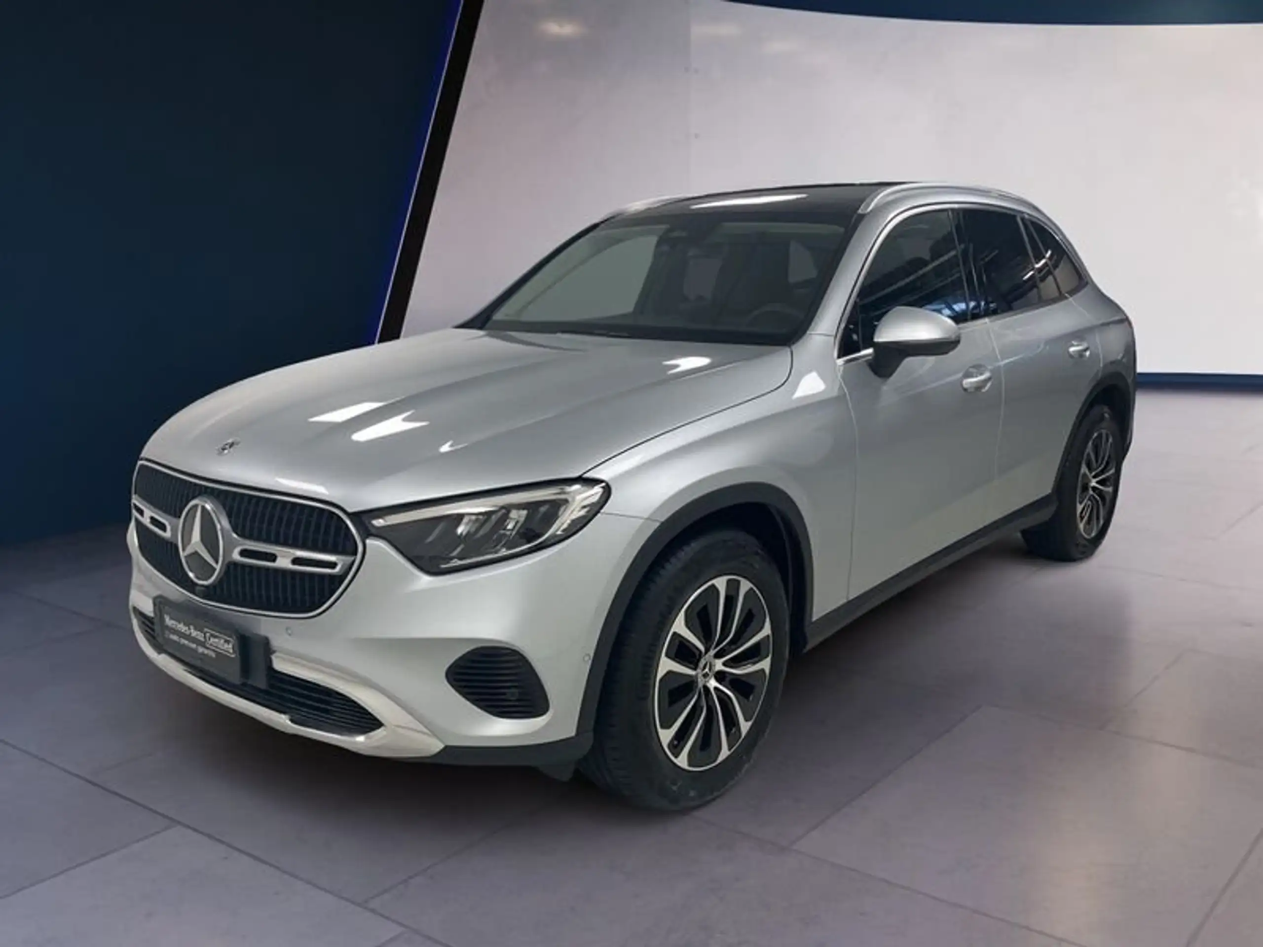 Mercedes-Benz - GLC 220