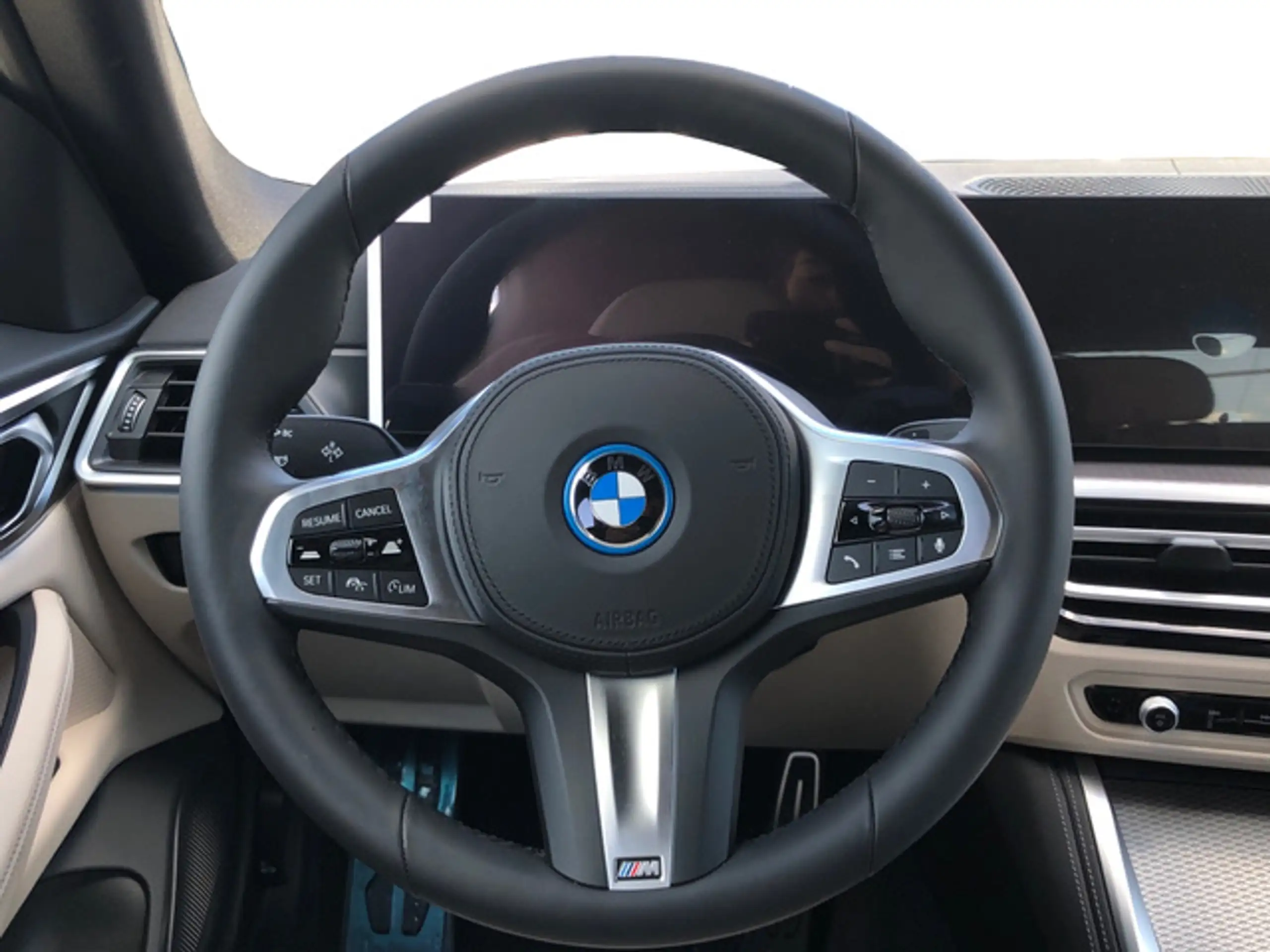 BMW - i4