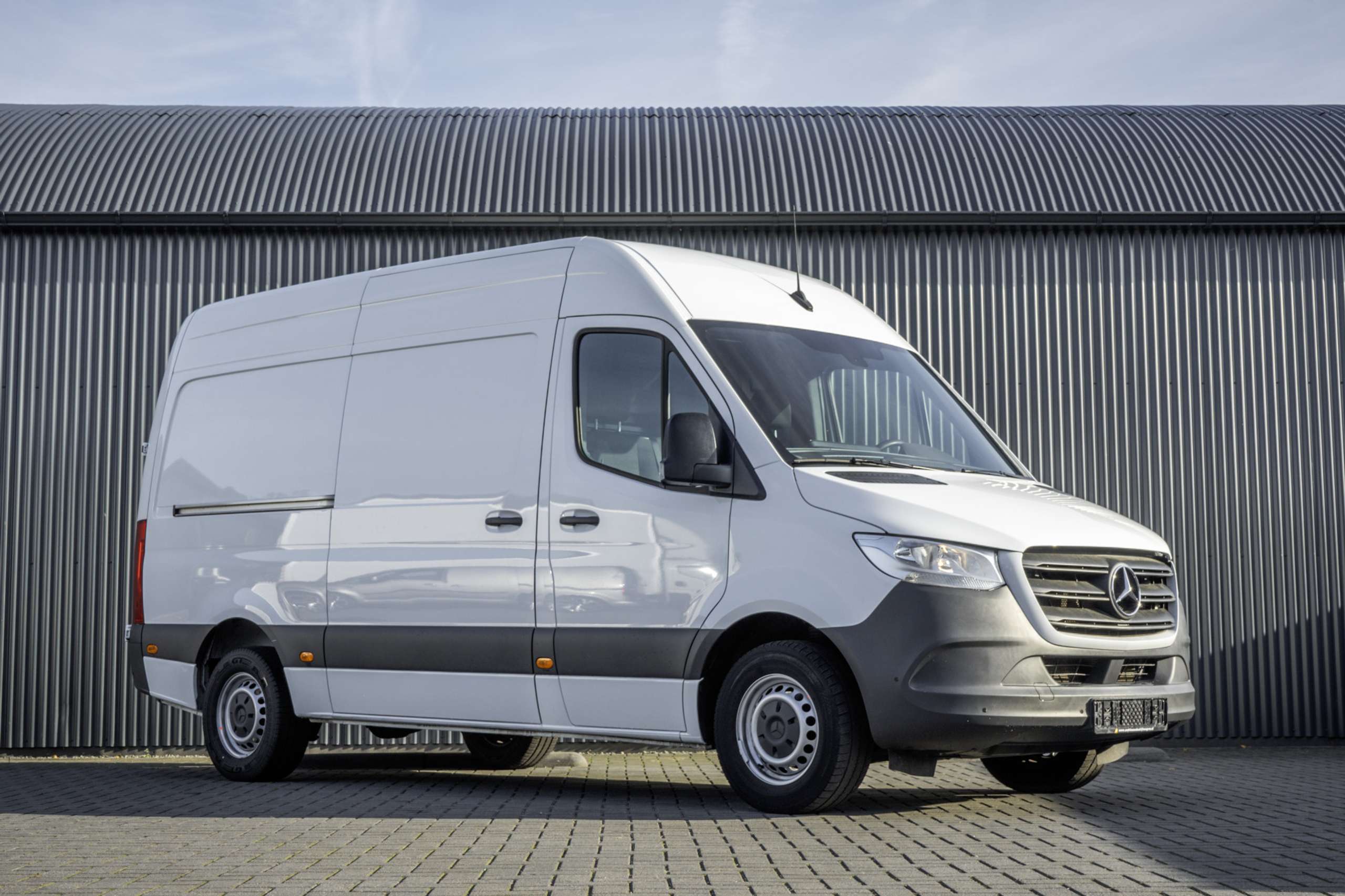 Mercedes-Benz - Sprinter