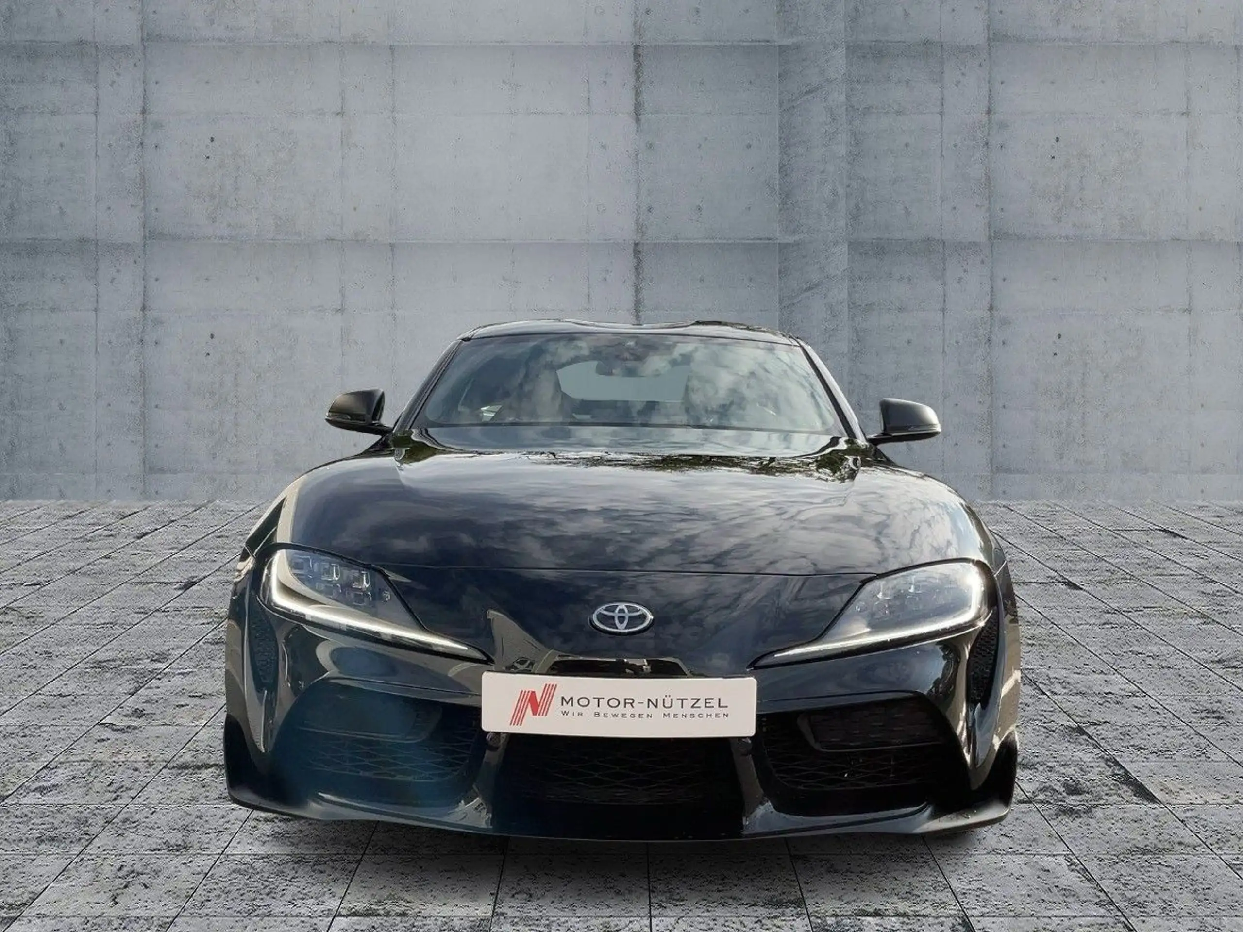 Toyota - Supra