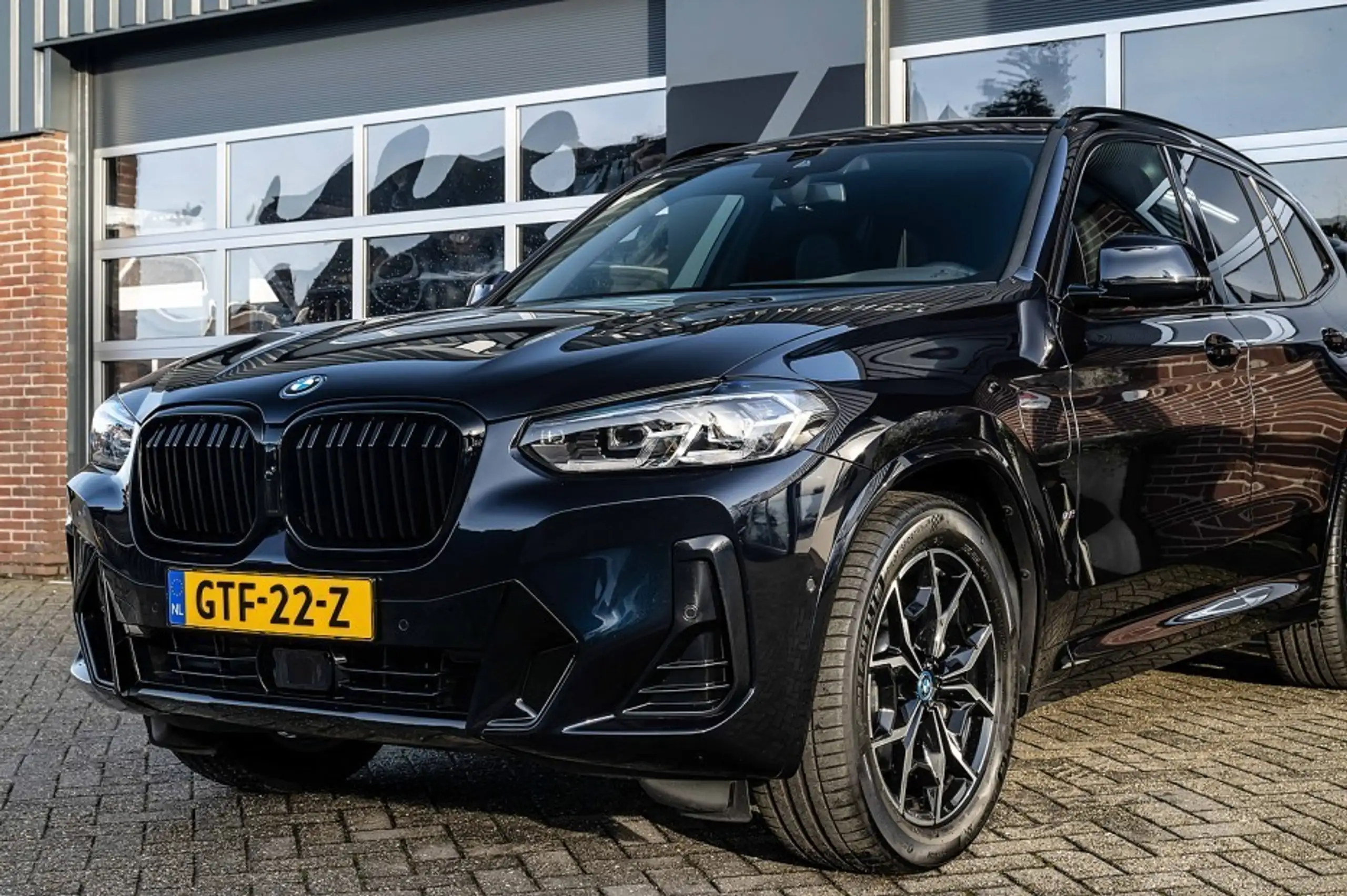 BMW - X3