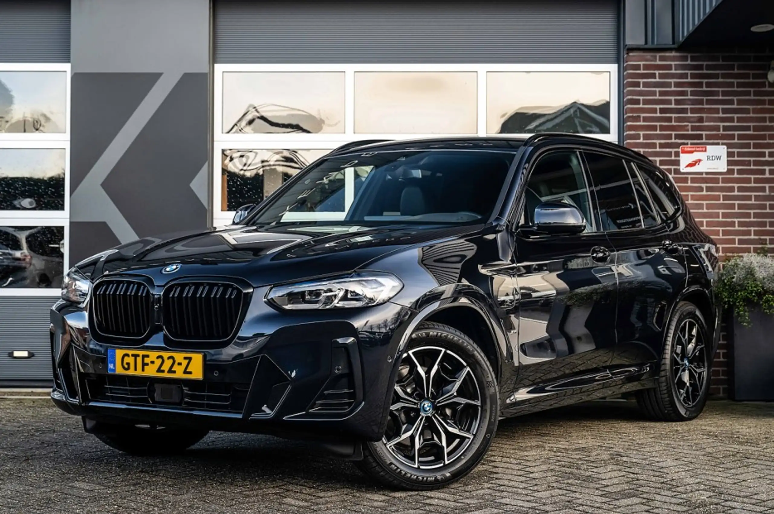 BMW - X3