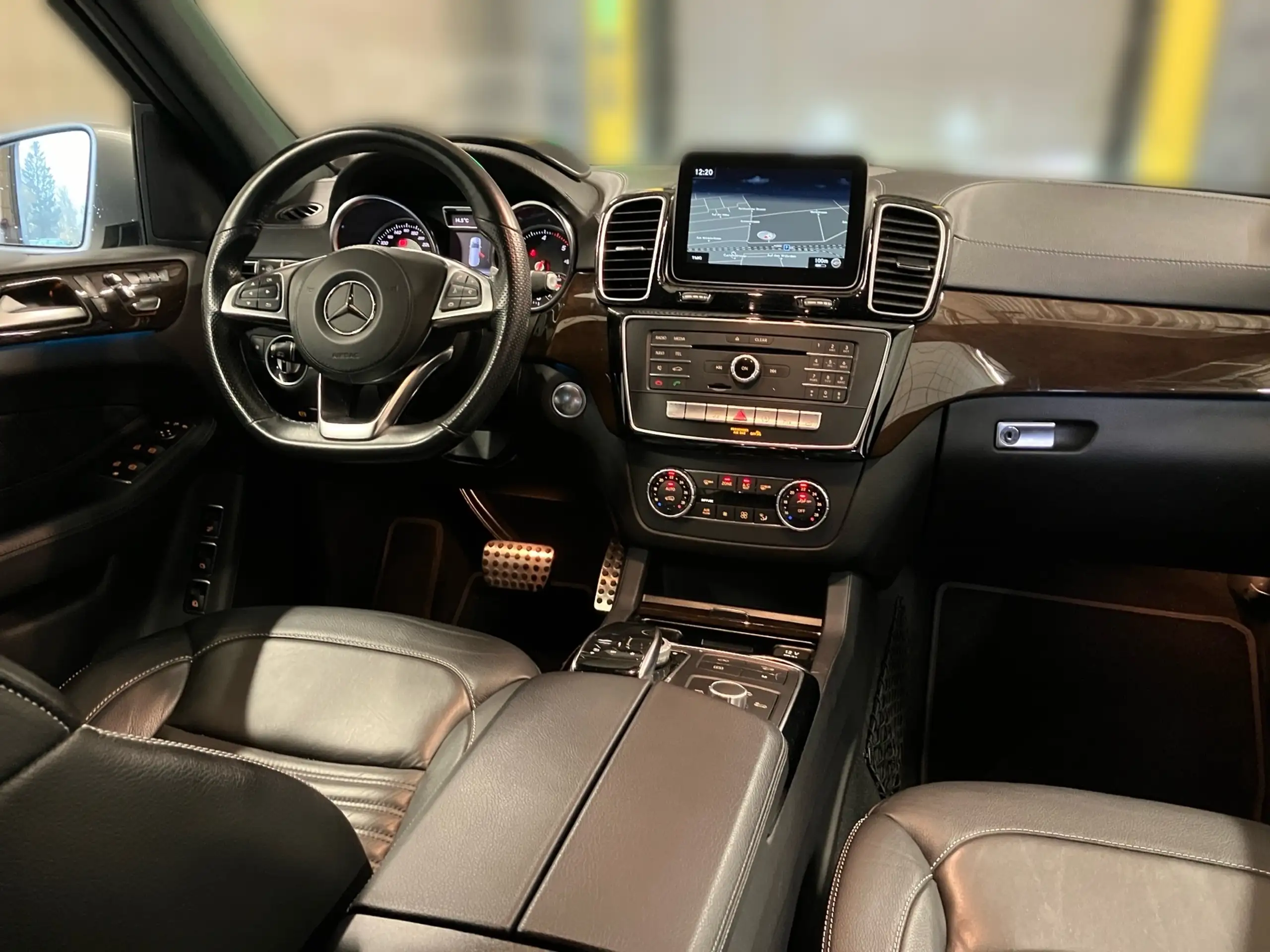 Mercedes-Benz - GLS 350