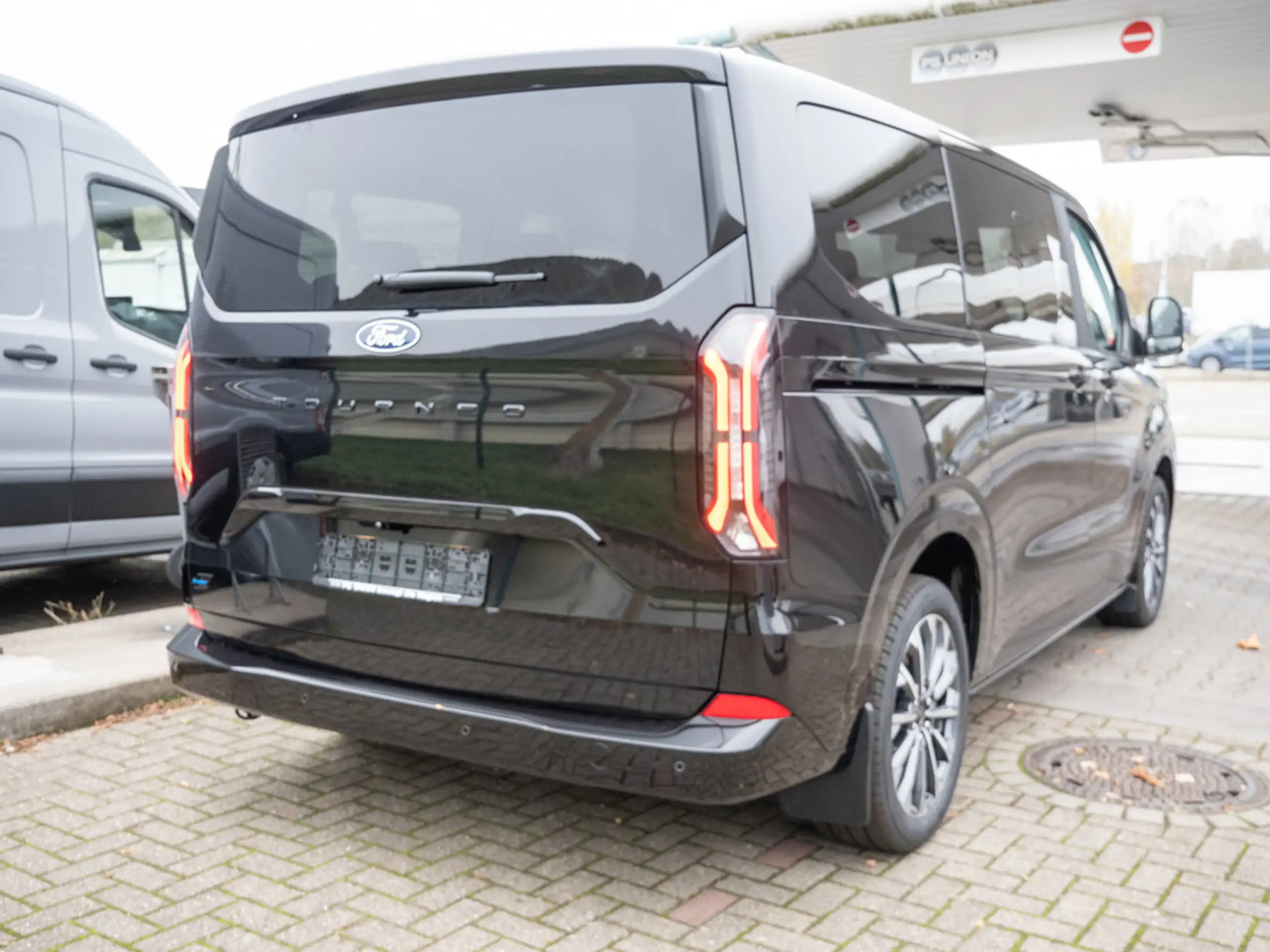 Ford - Tourneo Custom