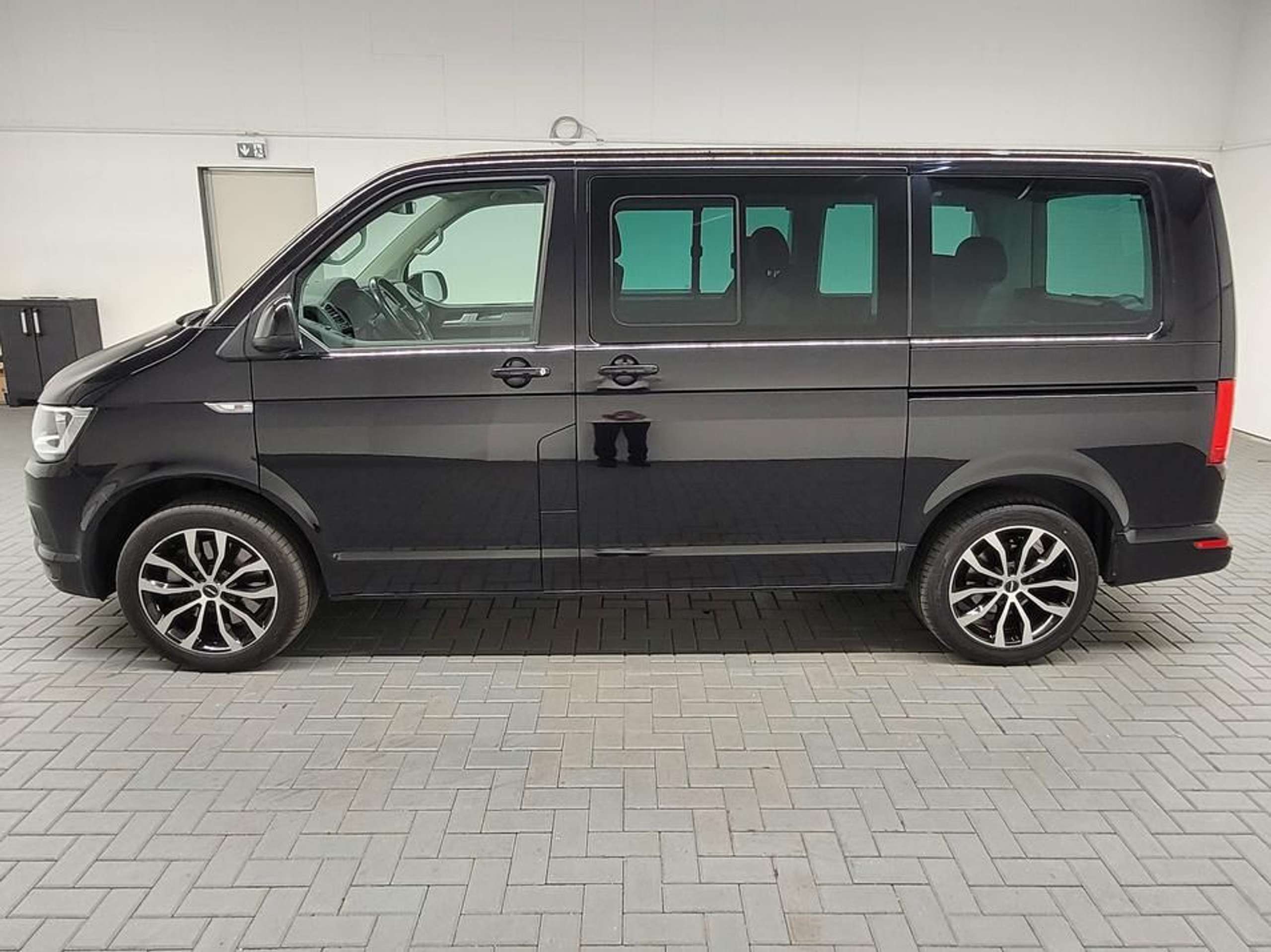 Volkswagen - T6 Multivan