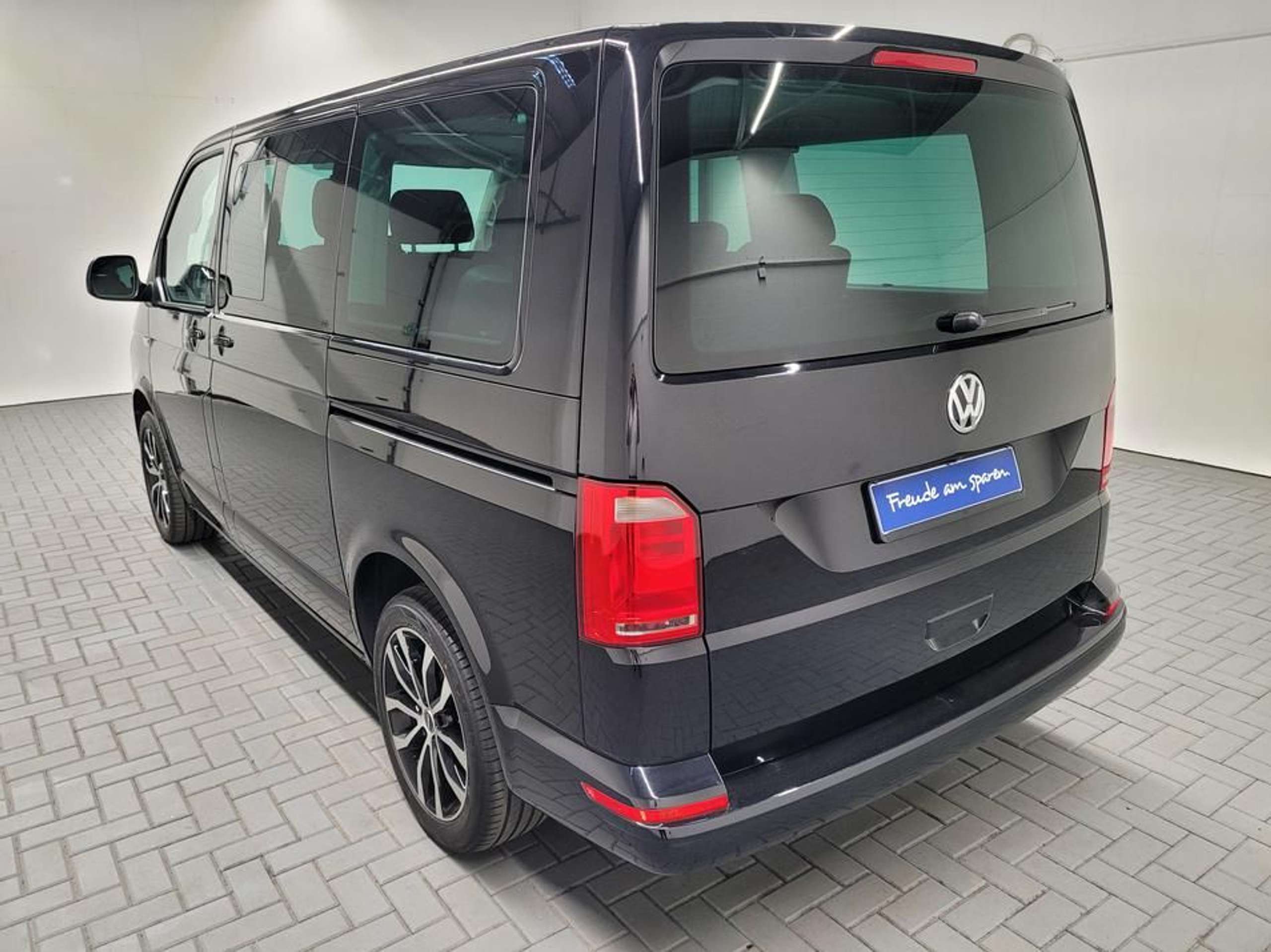 Volkswagen - T6 Multivan