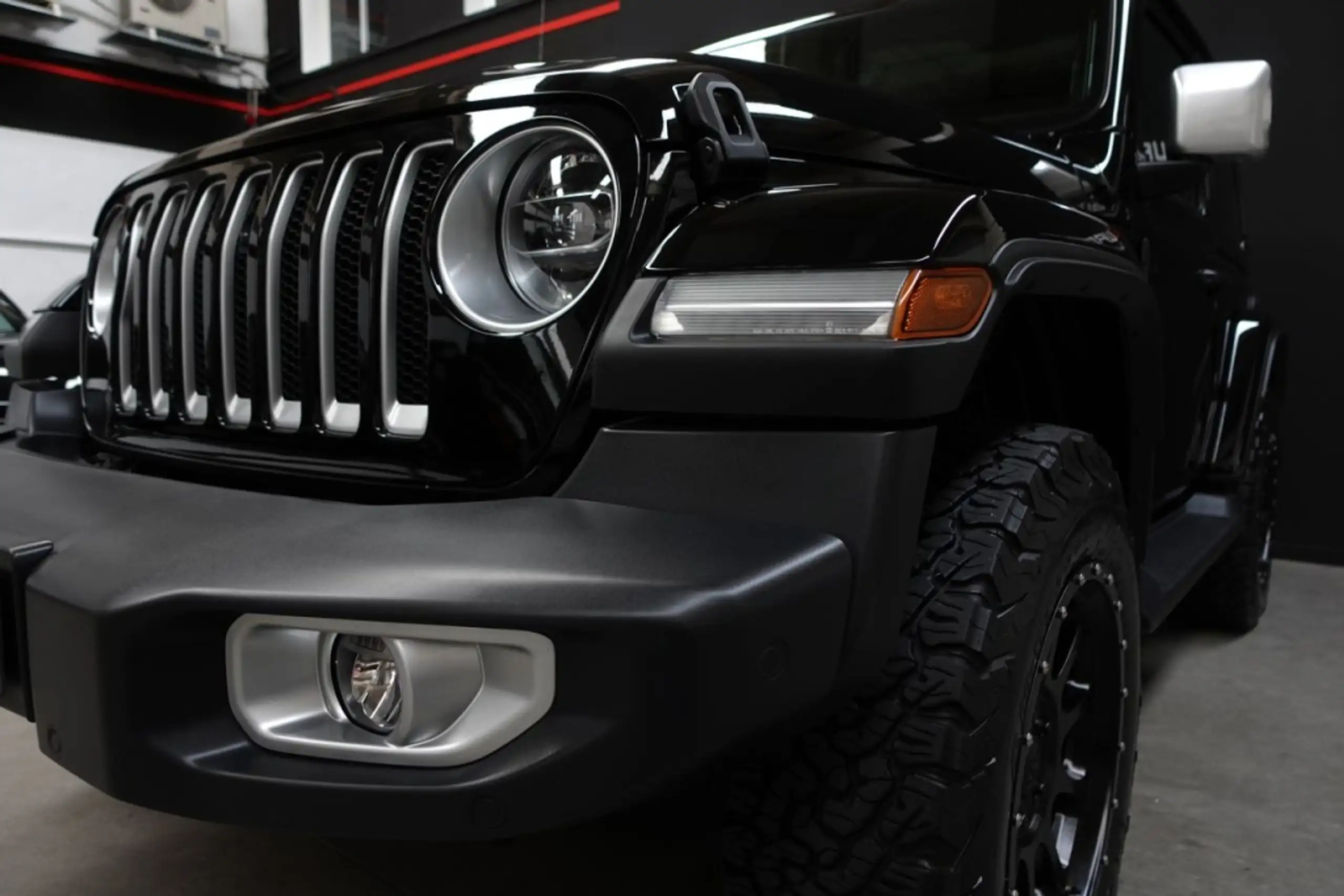 Jeep - Wrangler