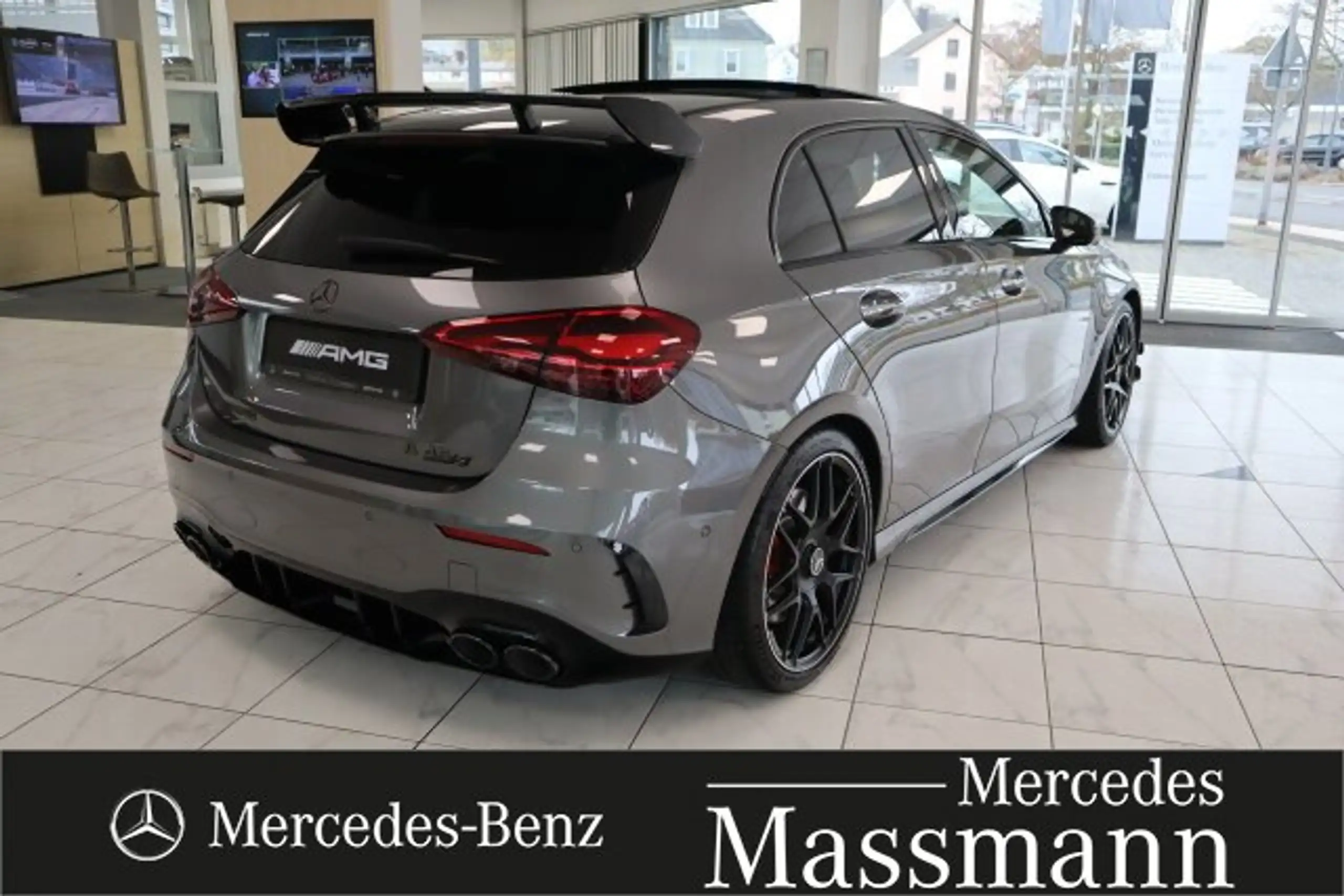 Mercedes-Benz - A 45 AMG