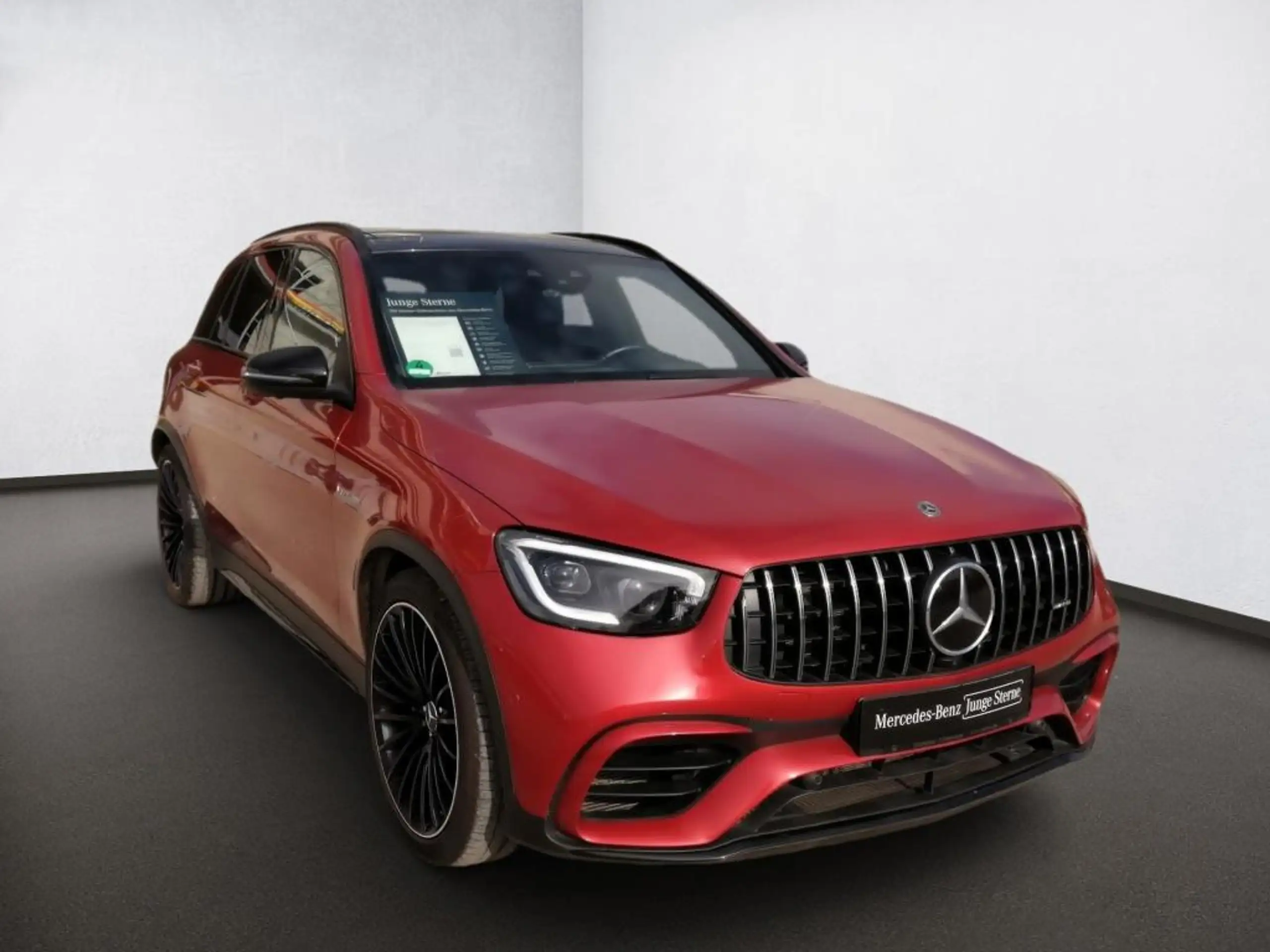 Mercedes-Benz - GLC 63 AMG