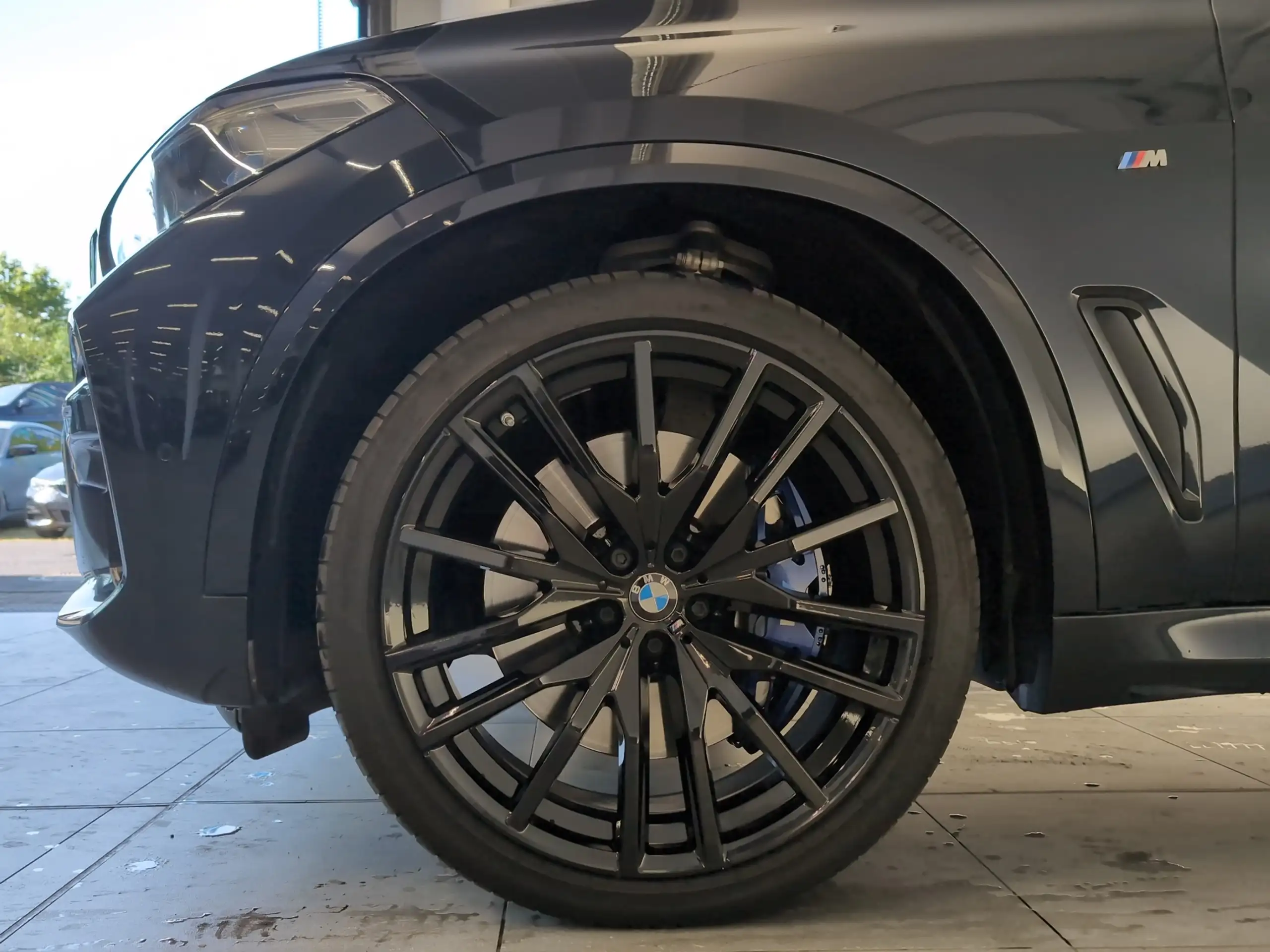 BMW - X5 M