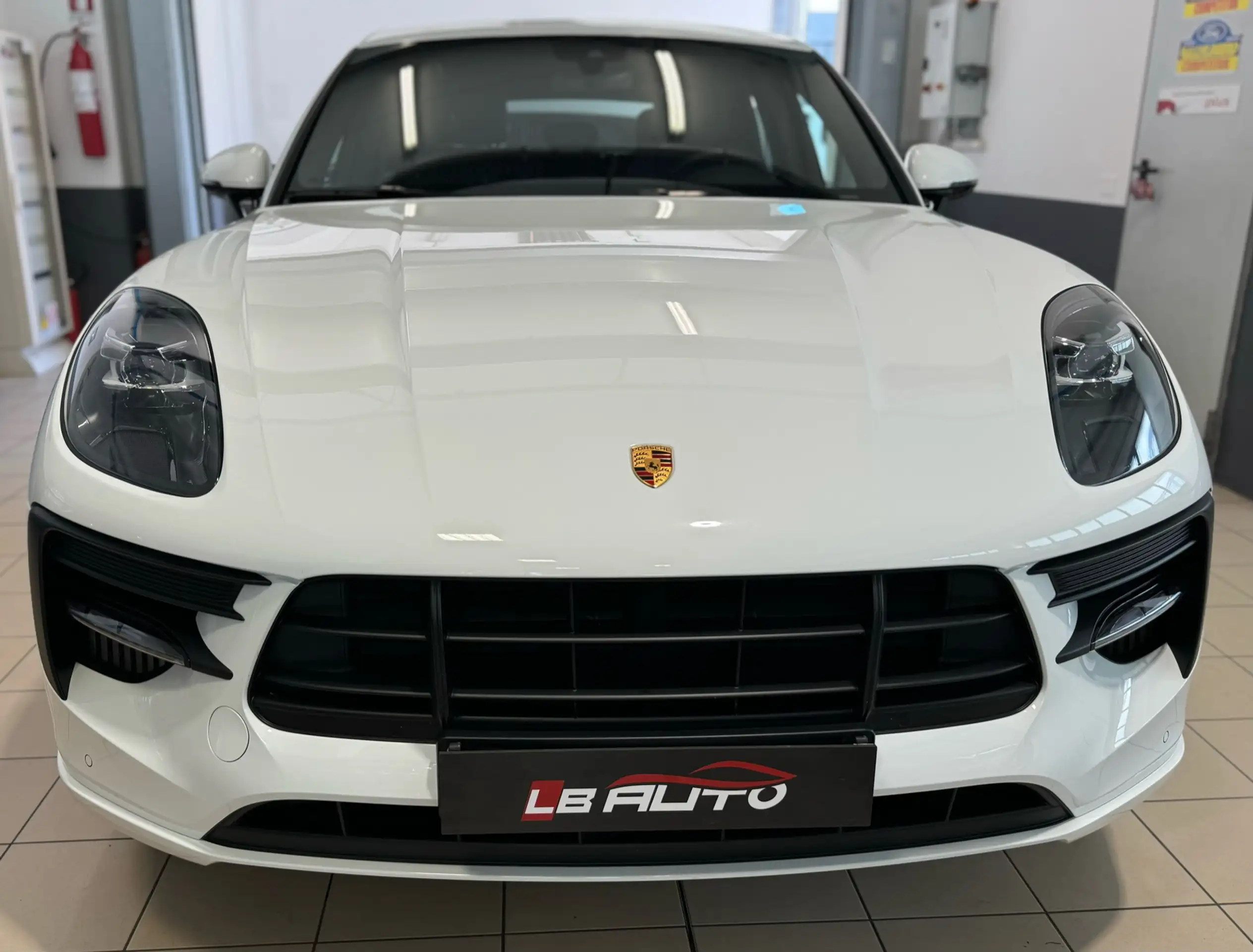 Porsche - Macan