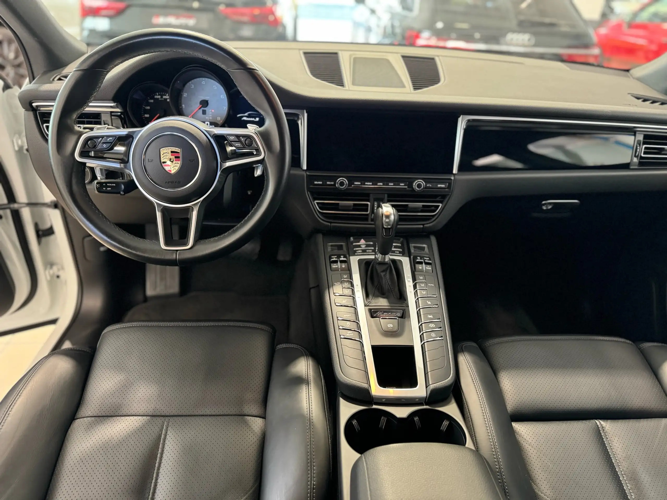 Porsche - Macan