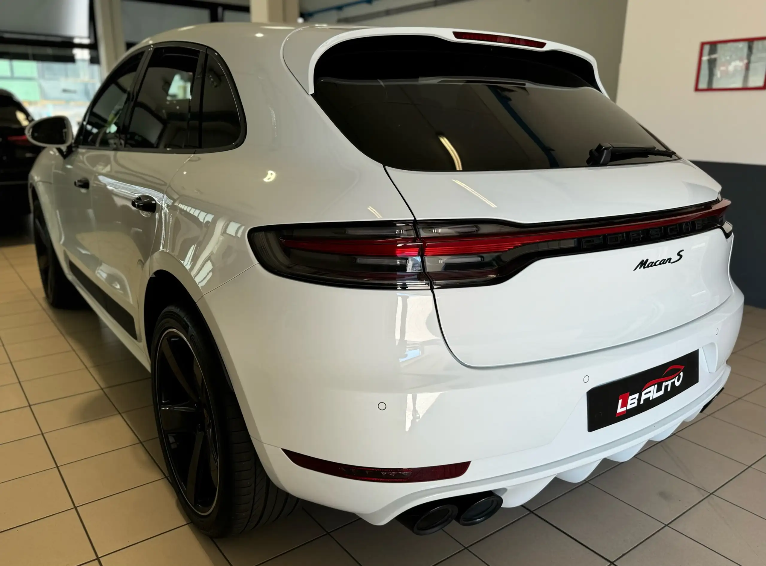 Porsche - Macan