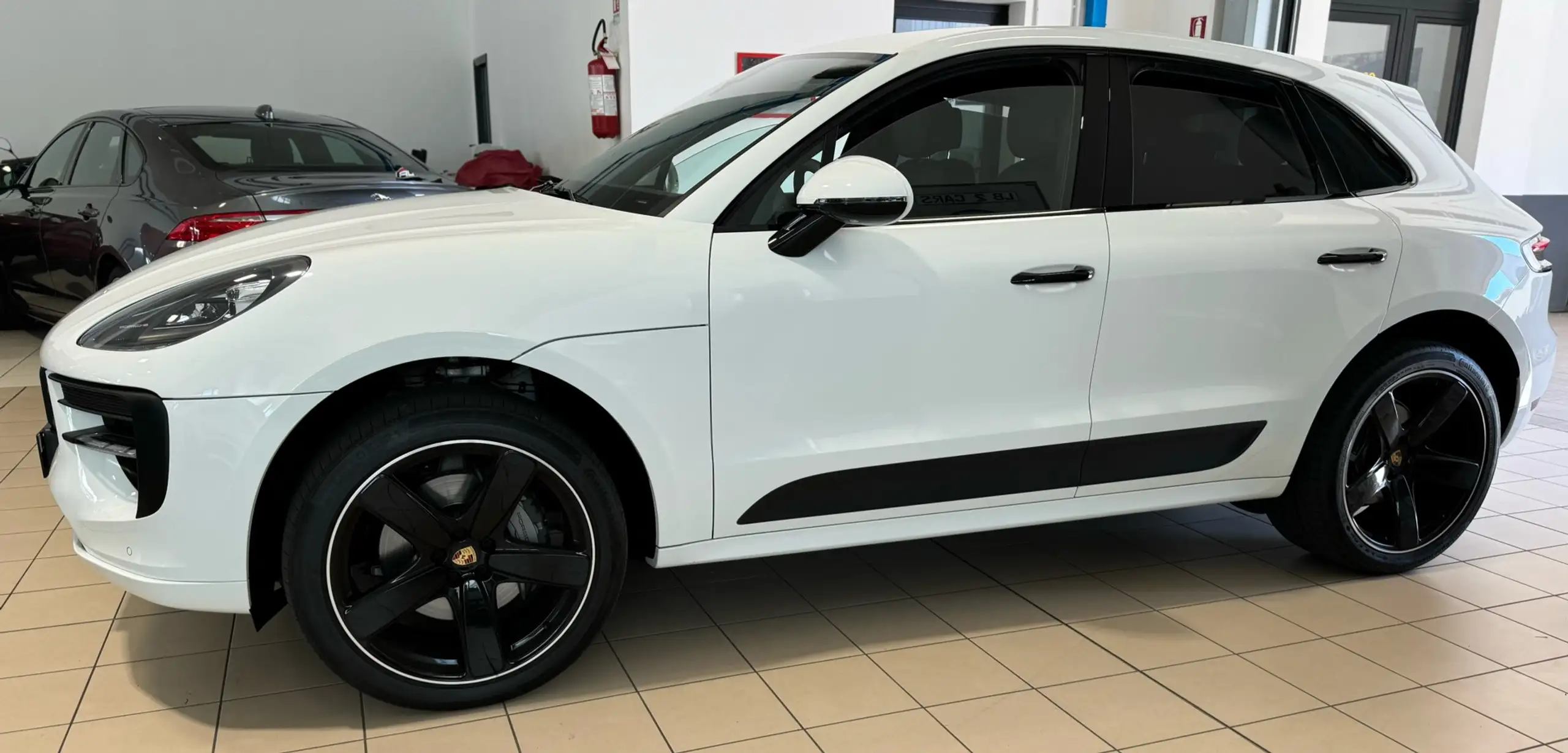 Porsche - Macan