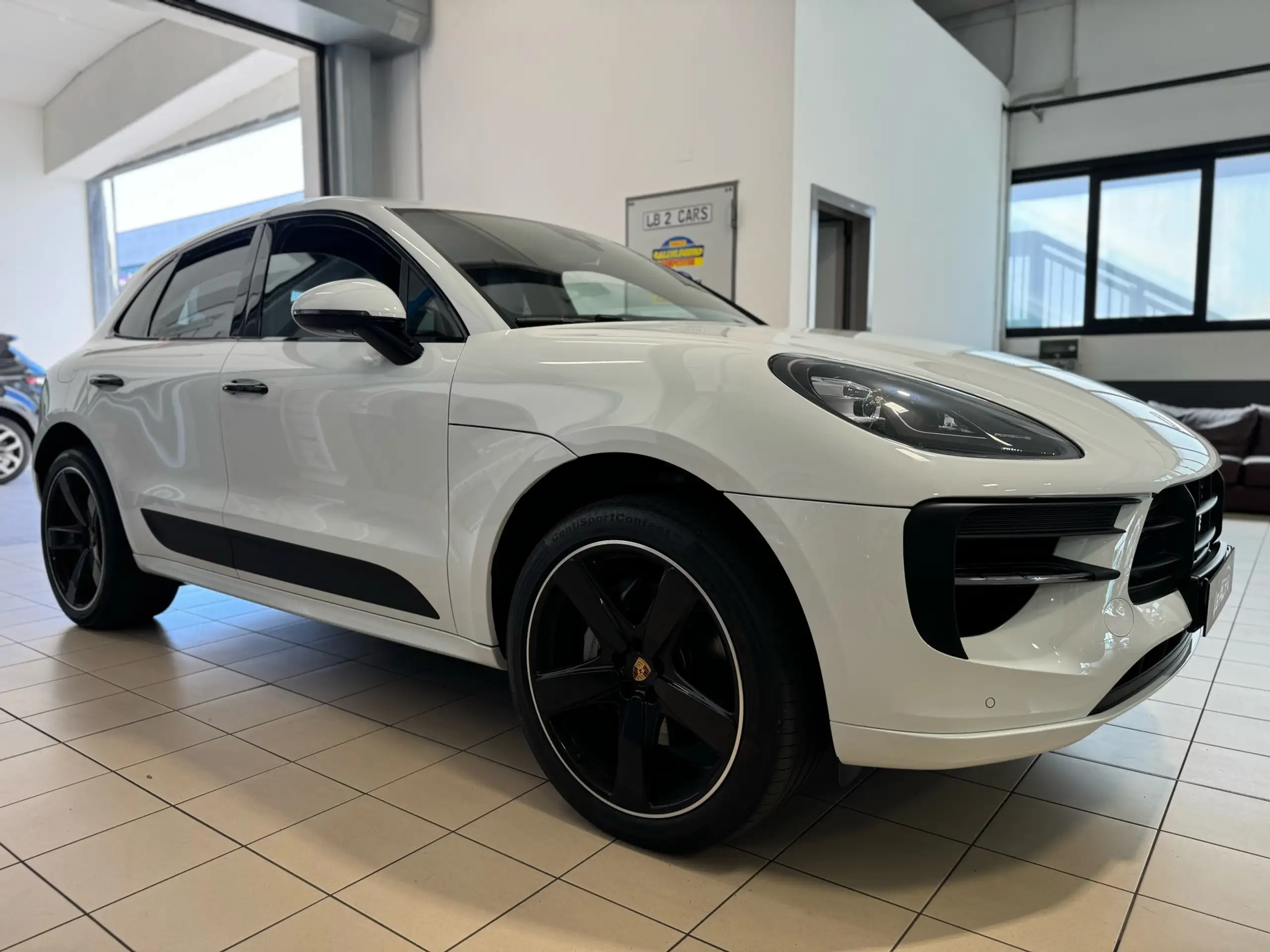 Porsche - Macan