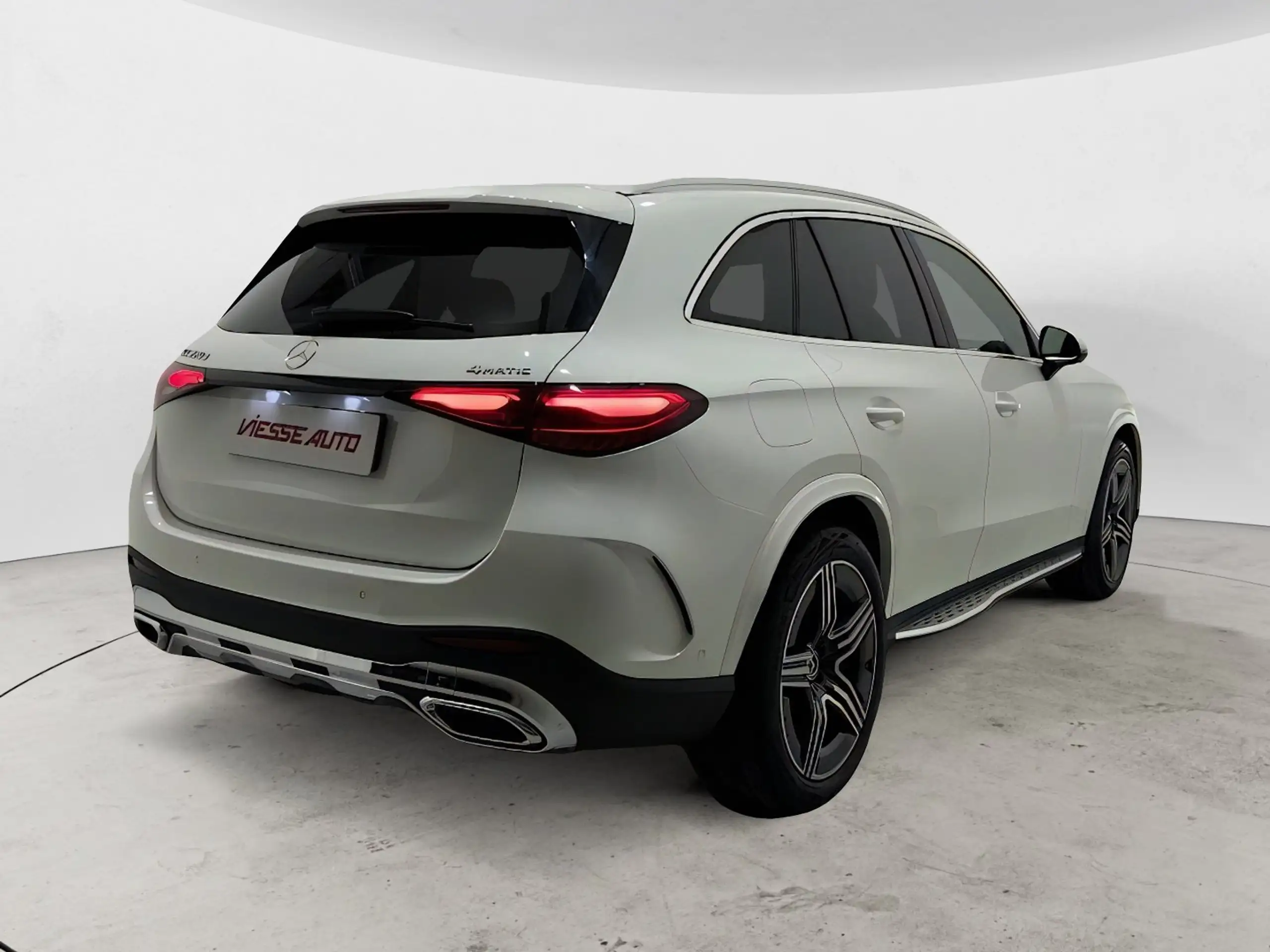 Mercedes-Benz - GLC 220