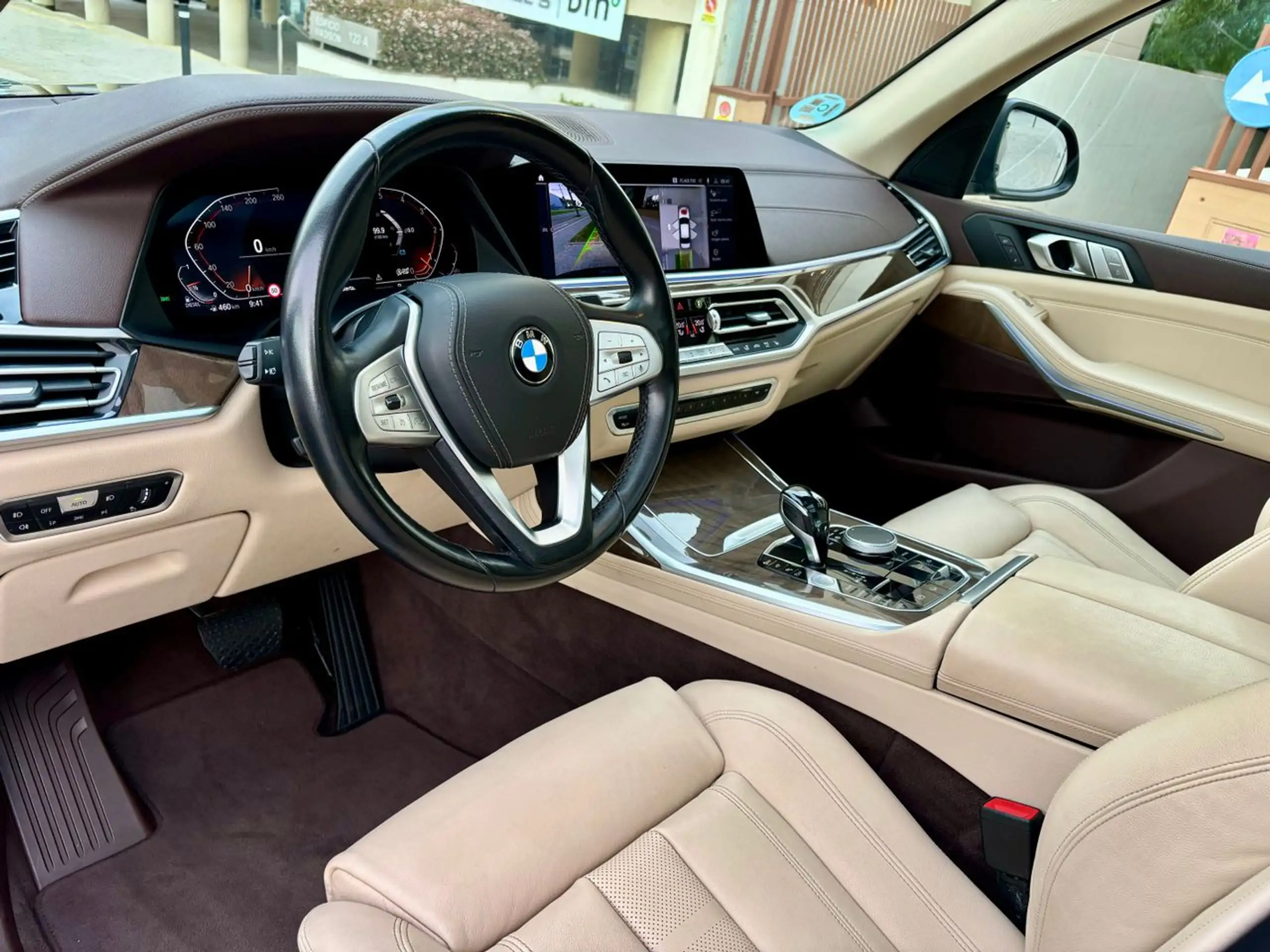 BMW - X7