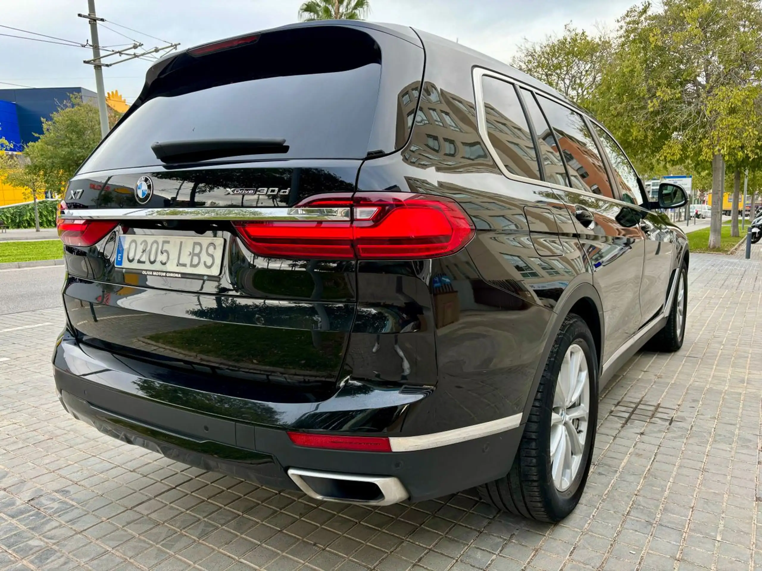 BMW - X7