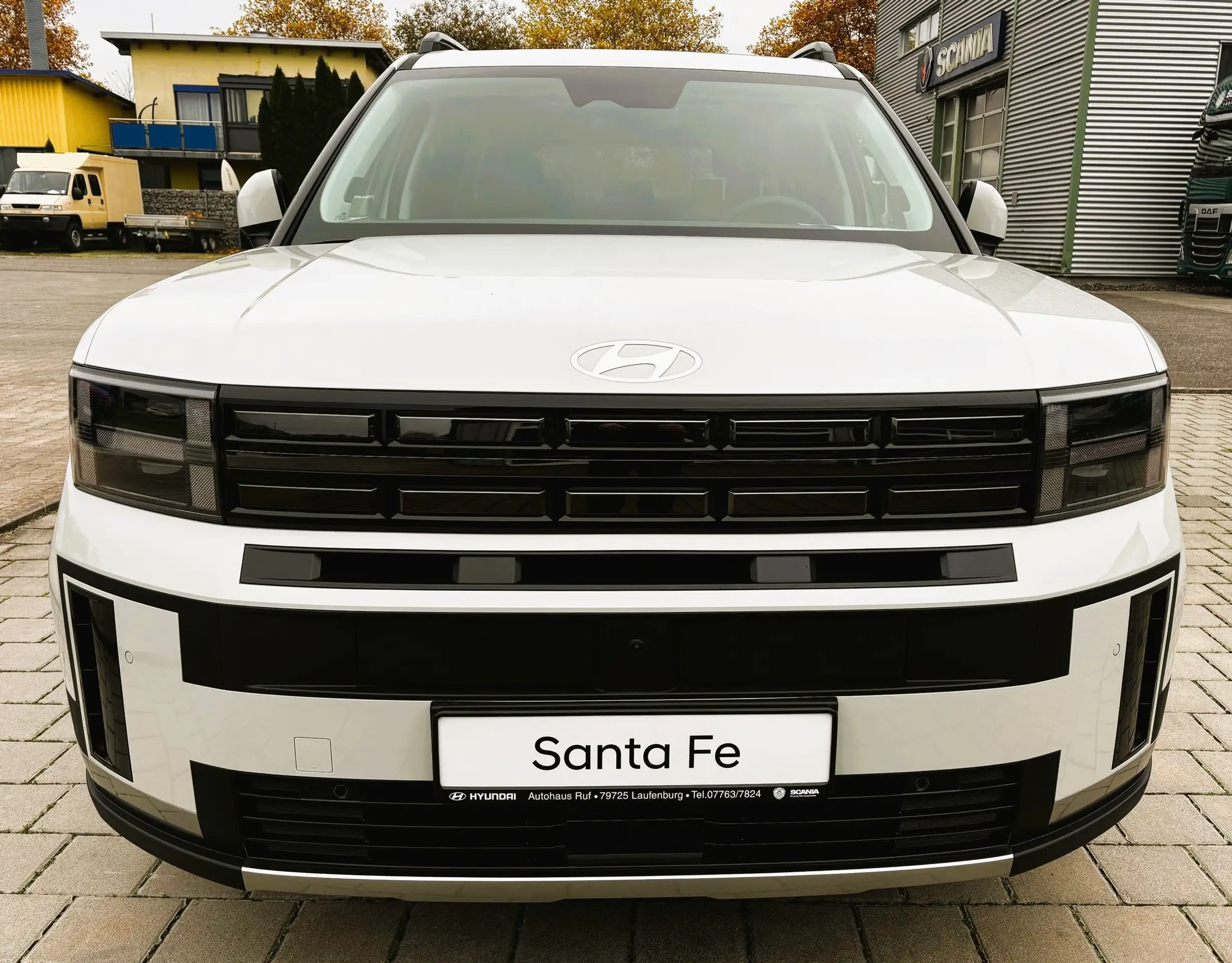 Hyundai - SANTA FE