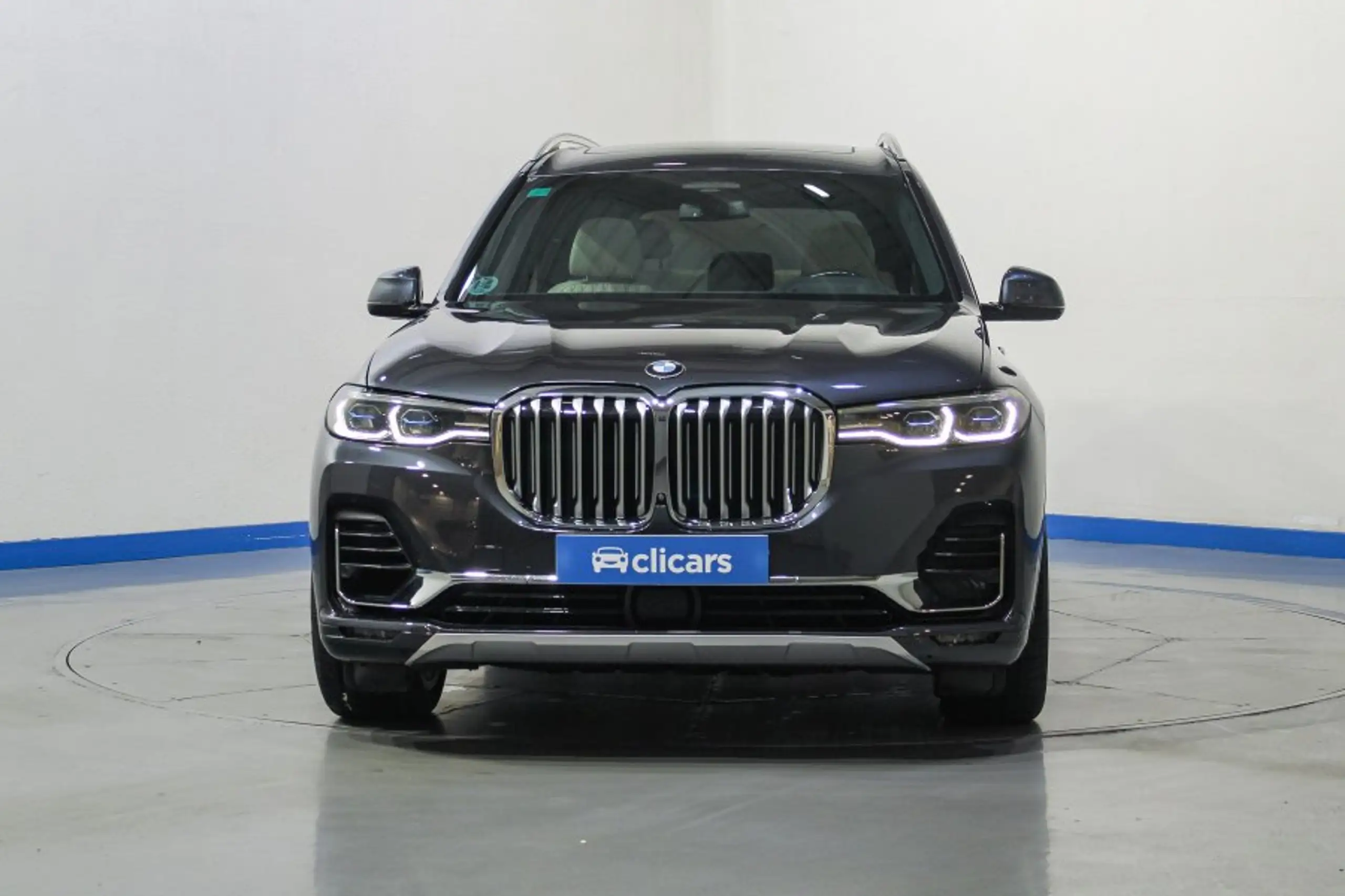 BMW - X7